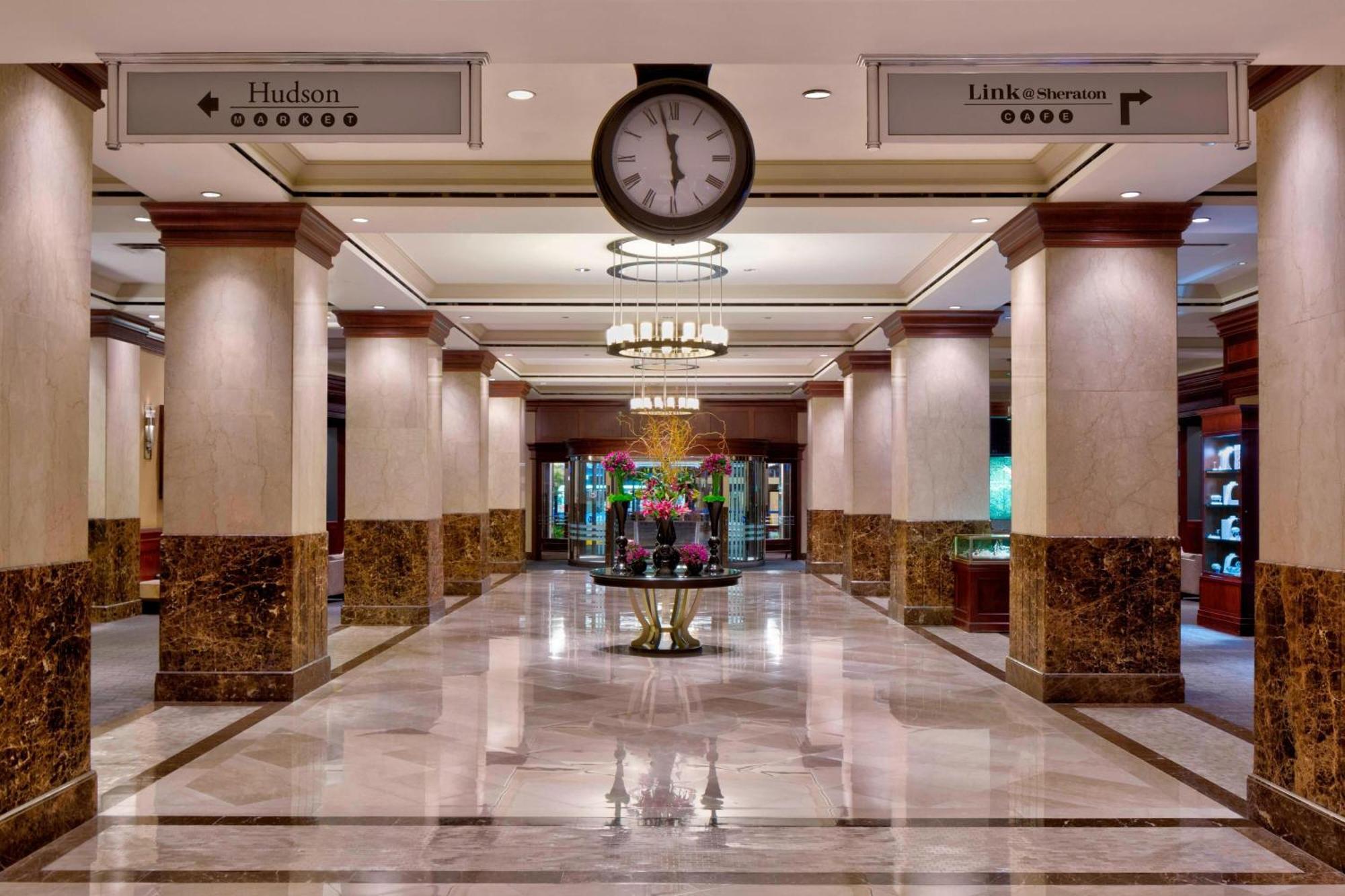 Sheraton Times Square 4*