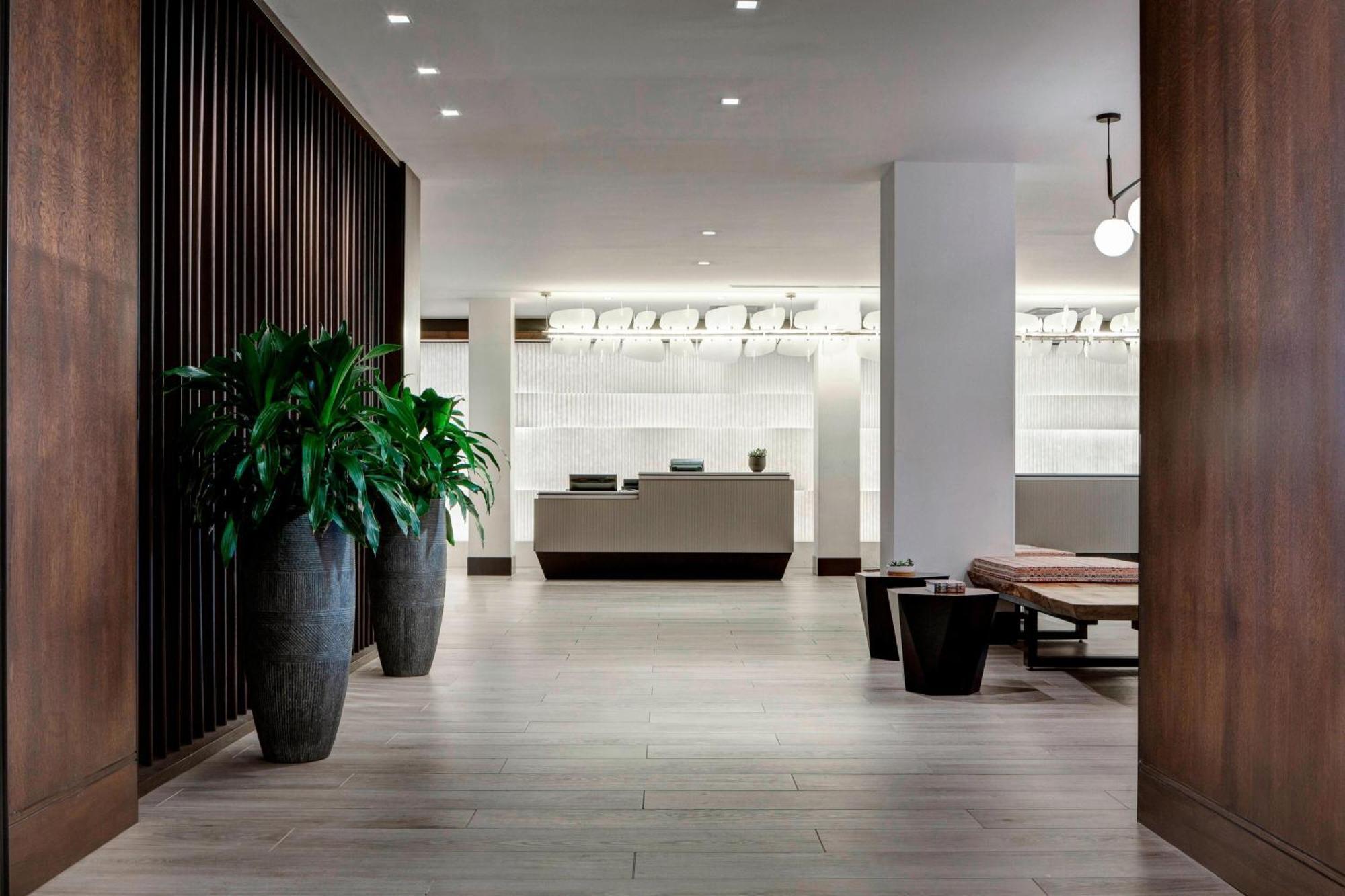 Laguardia Airport Marriott Hotel New York