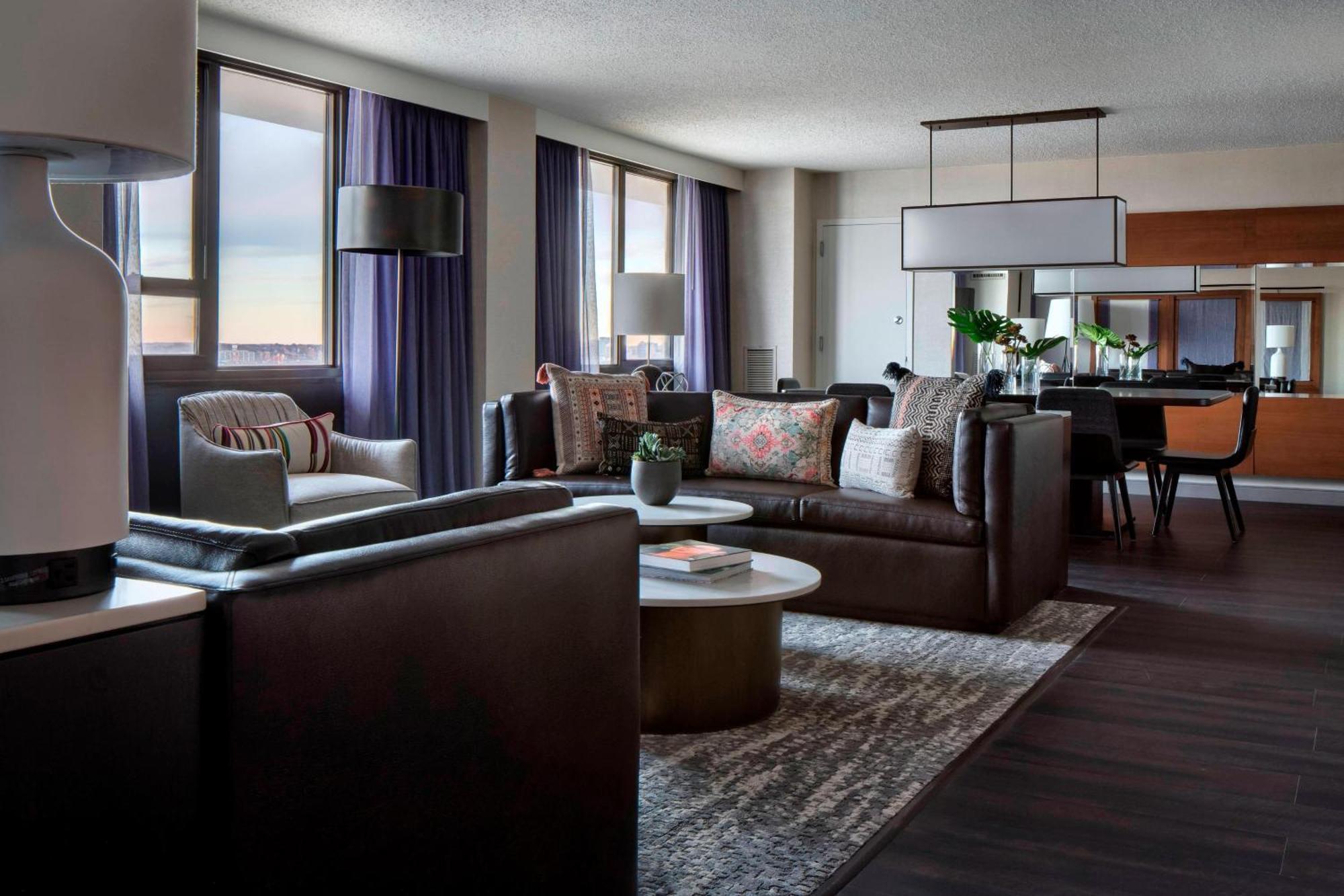 Laguardia Airport Marriott Hotel