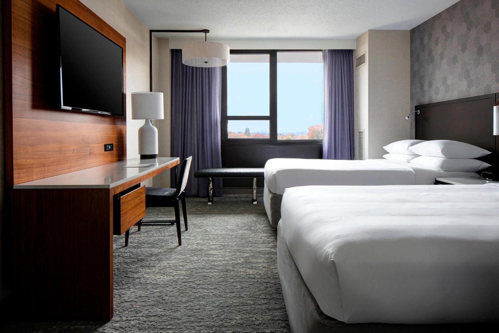 Laguardia Airport Marriott Hotel