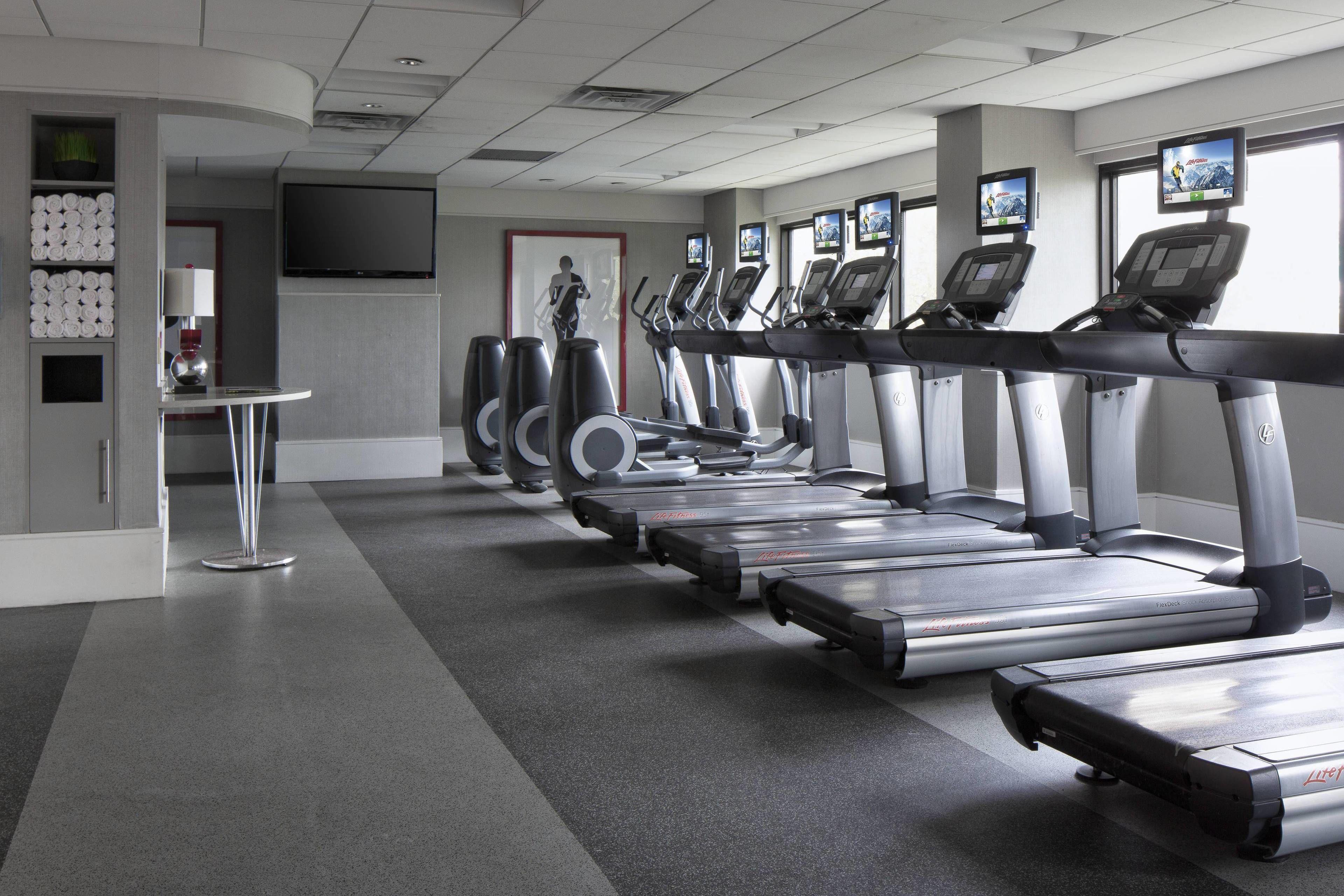 Laguardia Airport Marriott Hotel 4*