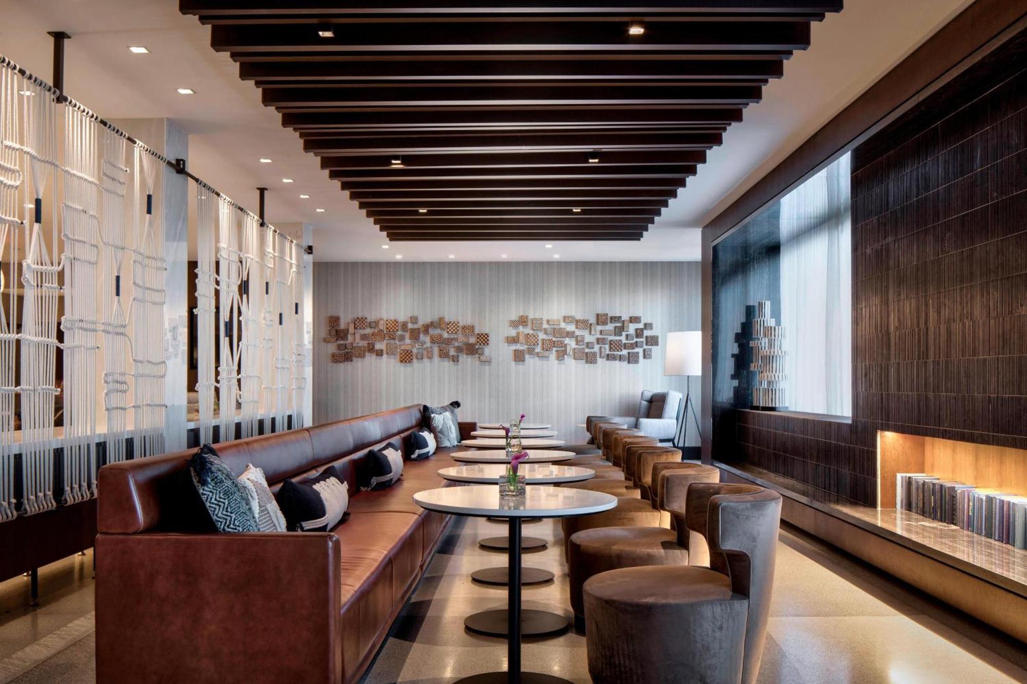 Laguardia Airport Marriott 4*