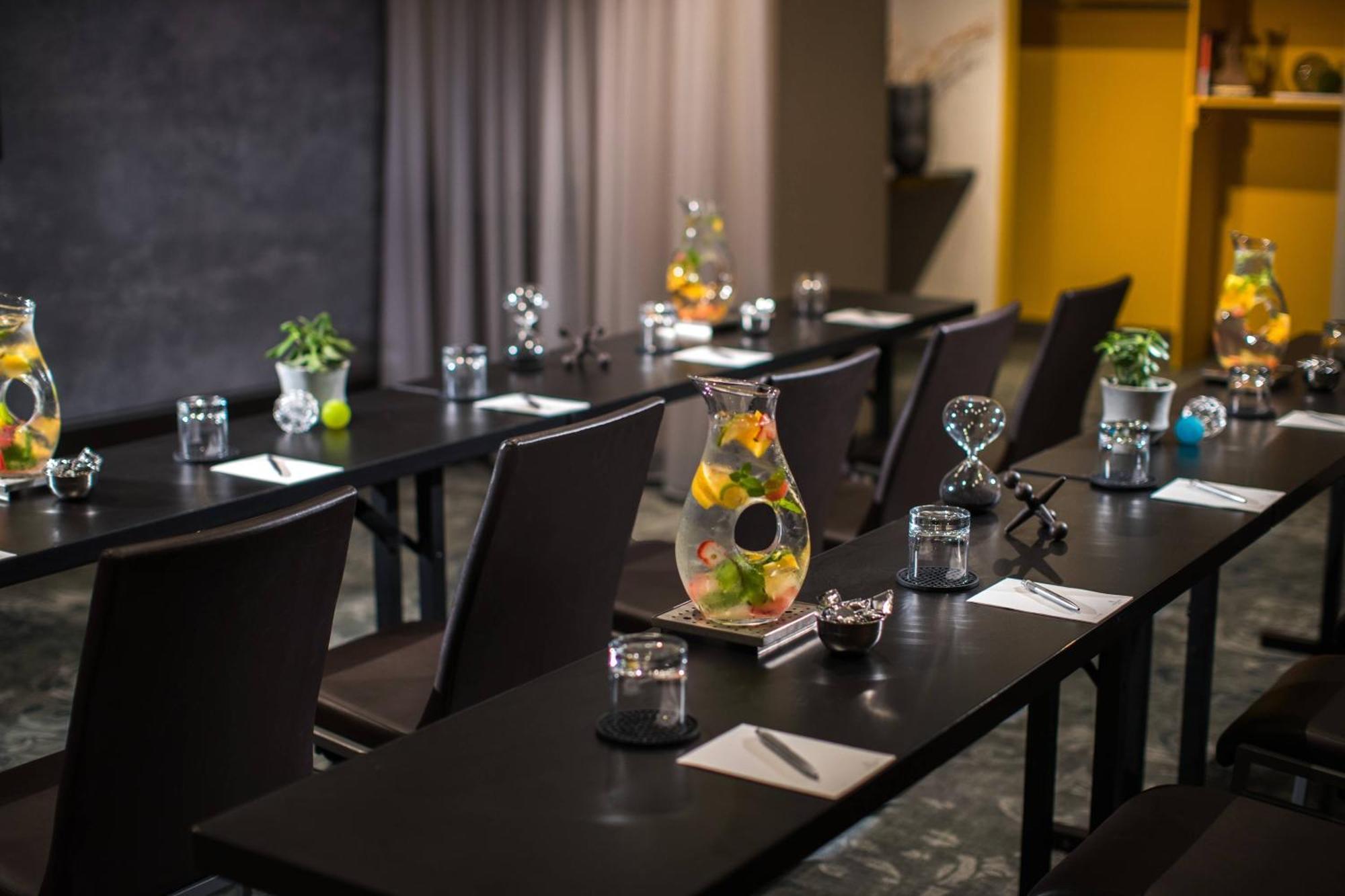 Hotel Renaissance Times Square By Marriott New York