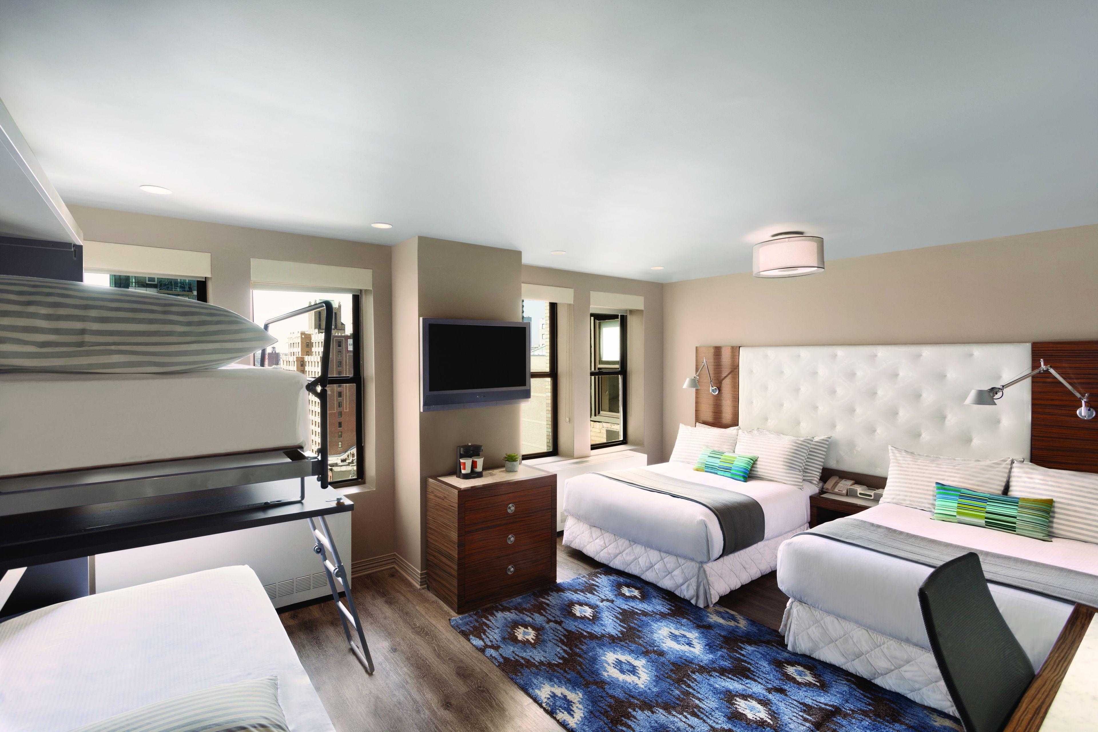 The Gallivant Times Square 4*