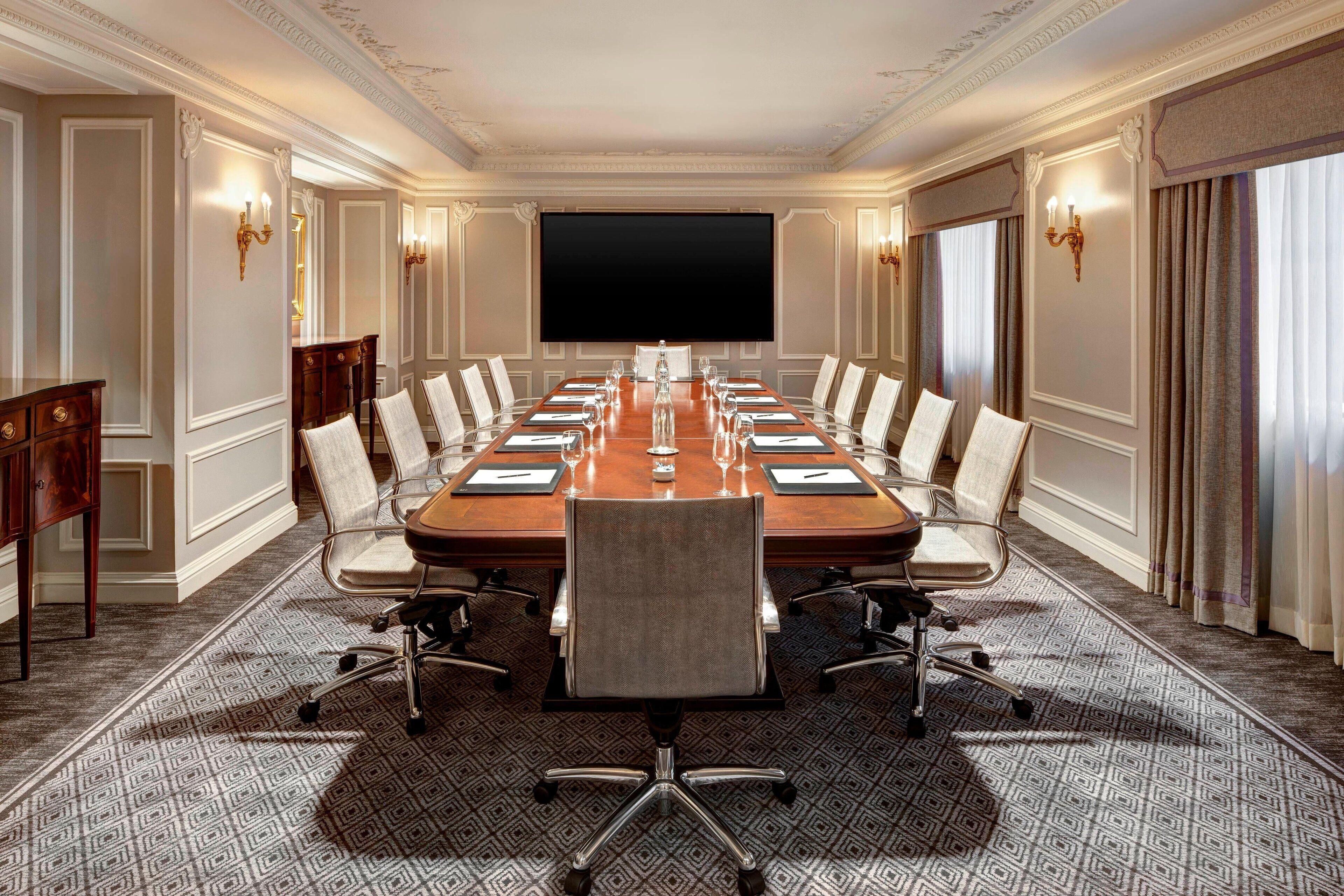 Hotel The St. Regis 5*