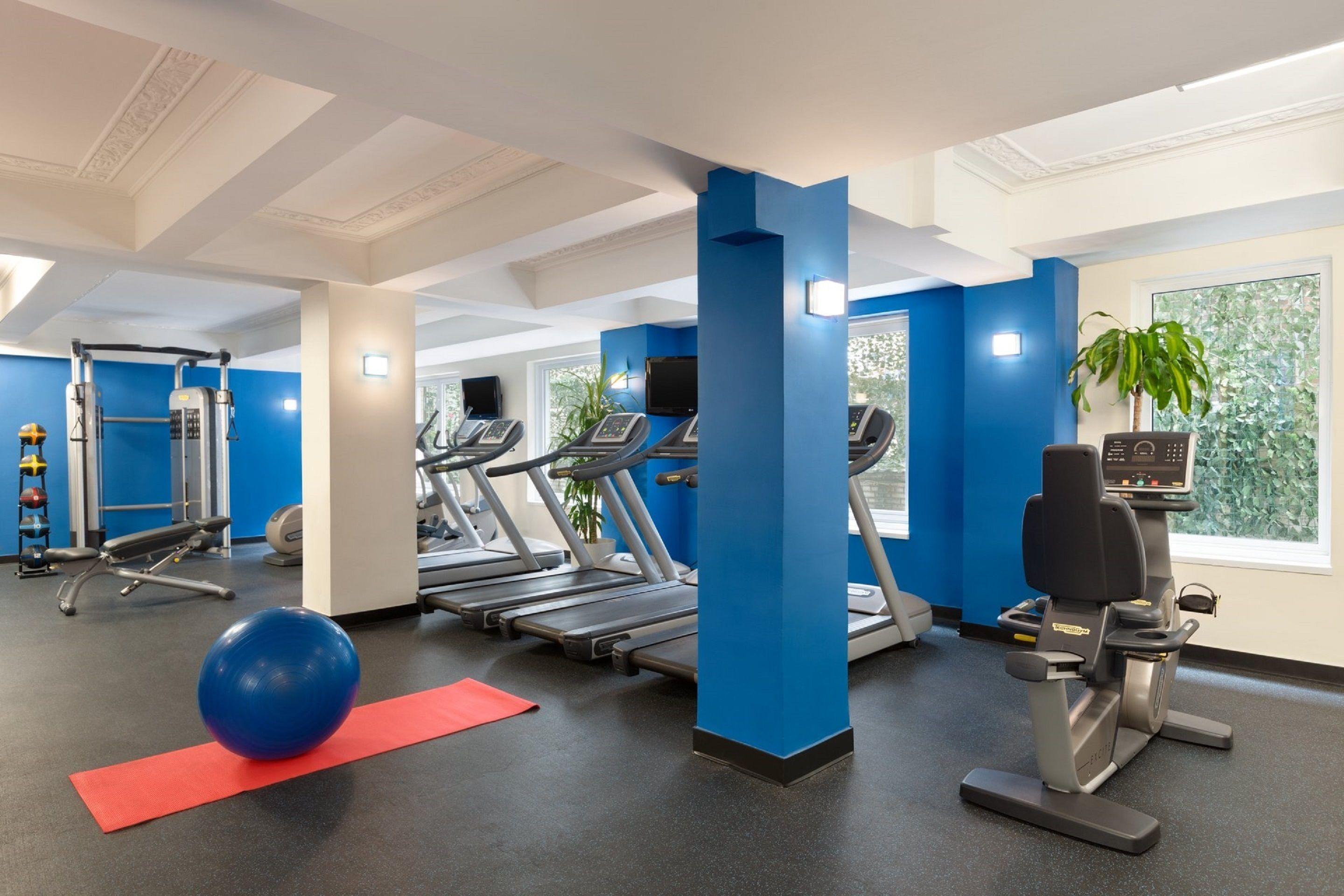 Edison Times Square 4*