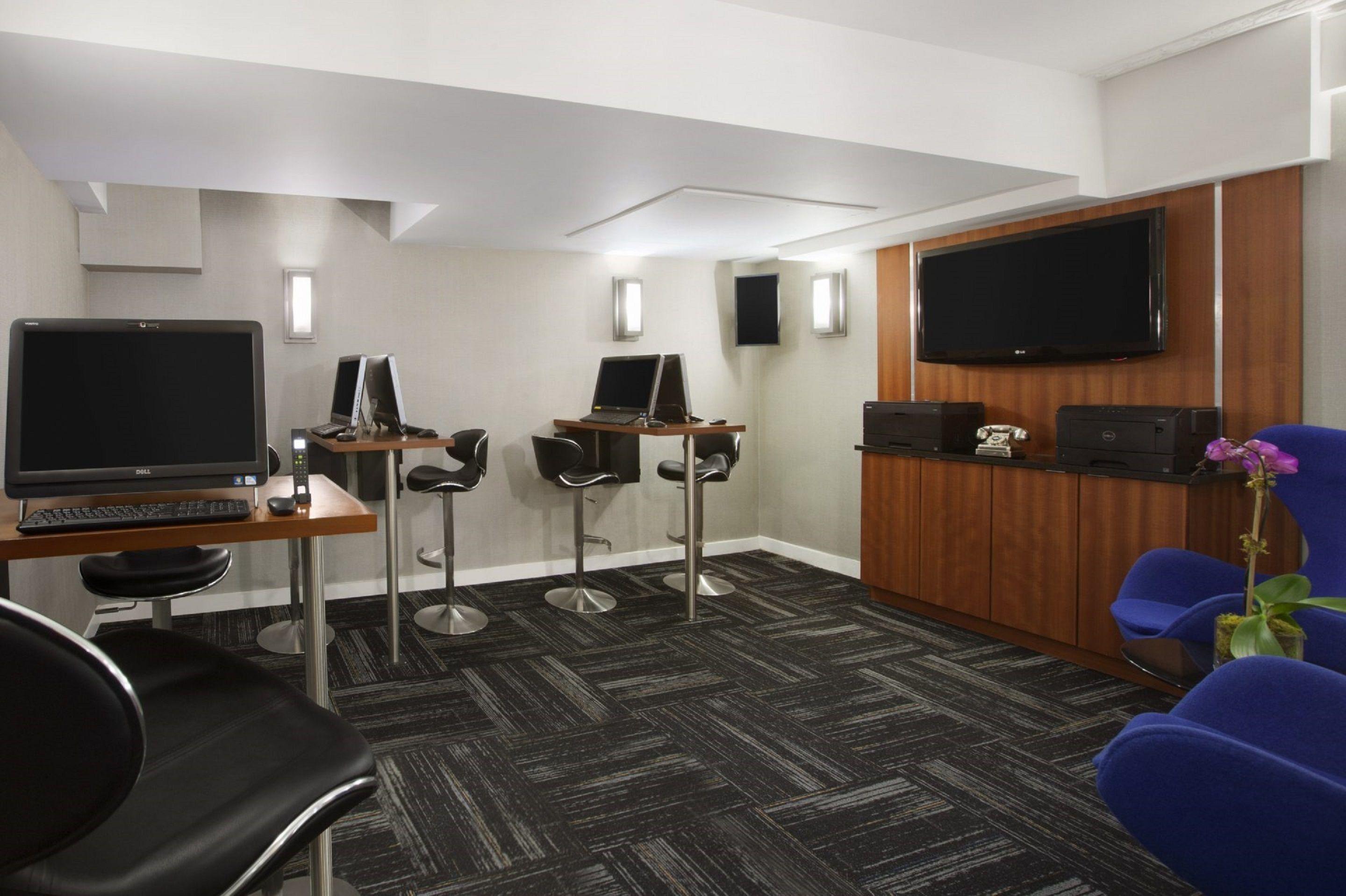 Edison Times Square Hotel 4*