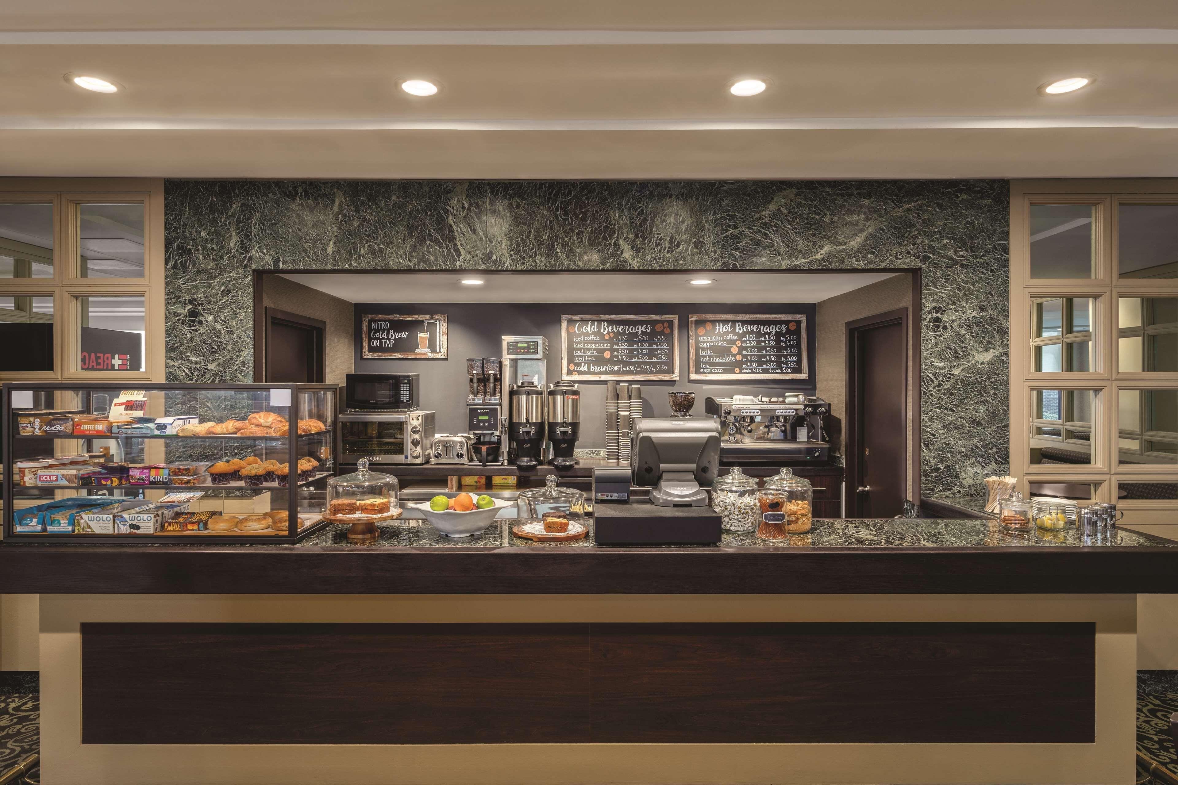 Doubletree By Hilton New York-laguardia Hotel New York
