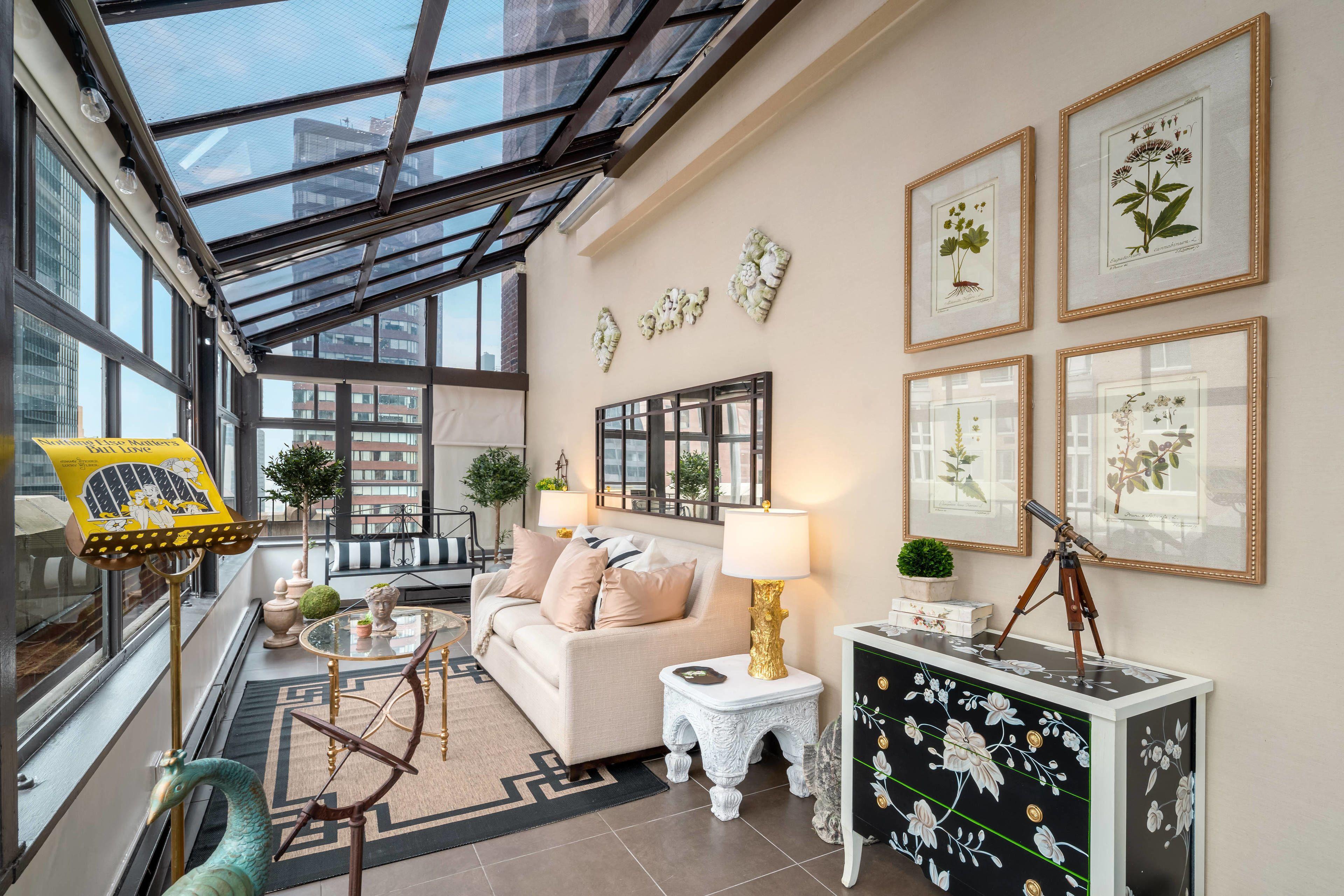 The Lexington Hotel, Autograph Collection 4*