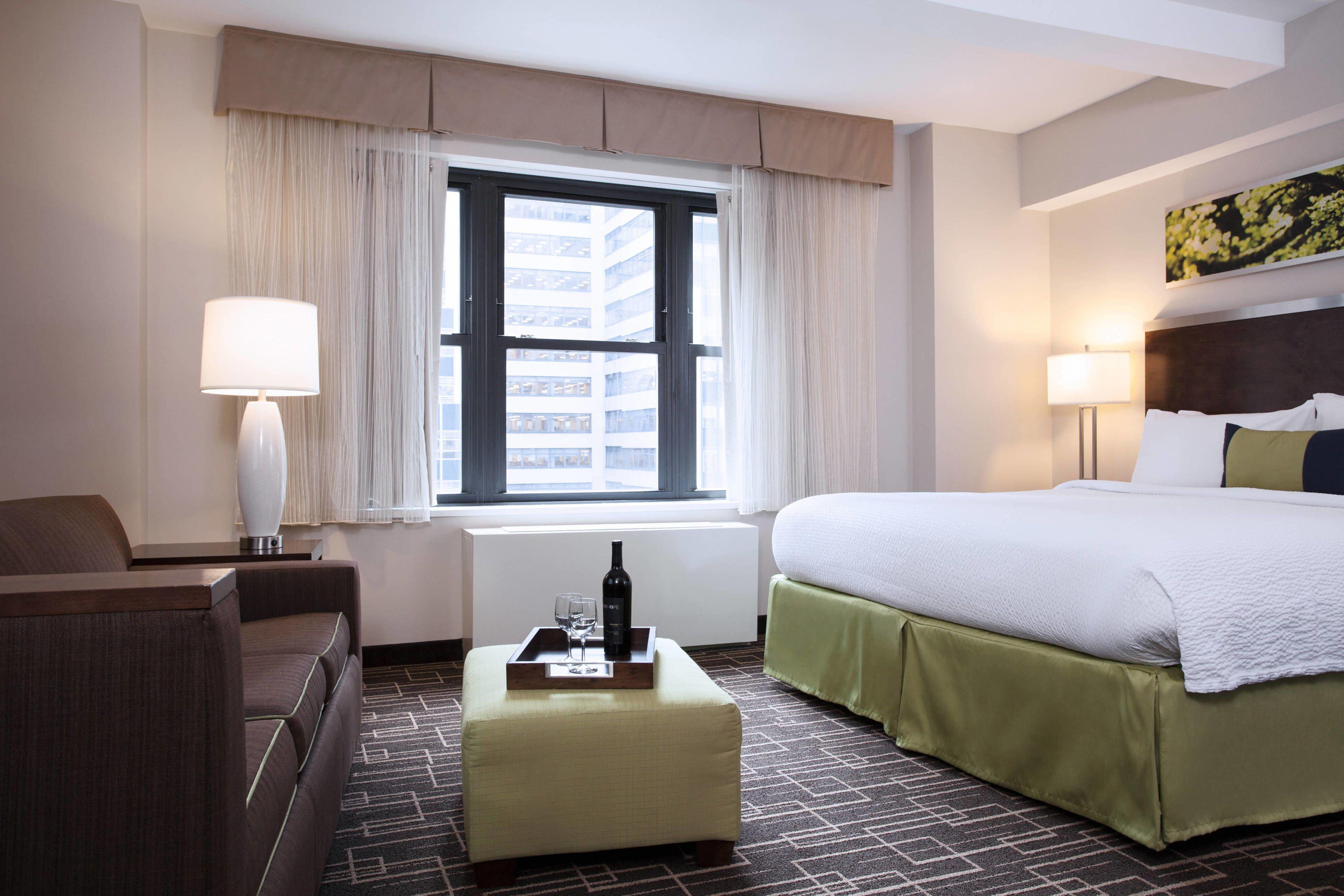 Hotel By Marriott Manhattan/ Midtown Eastside 4*