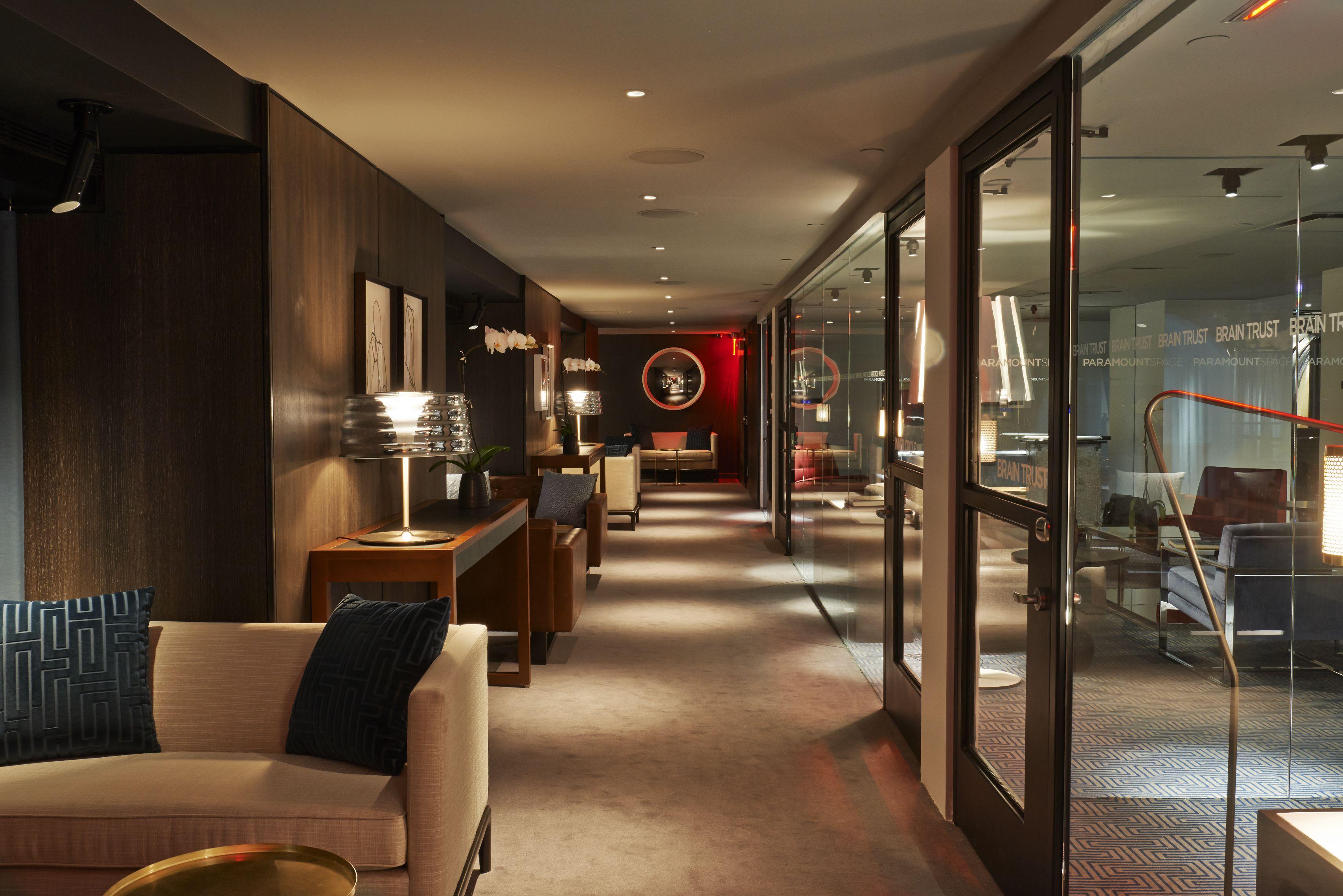 Hotel Paramount Times Square - A Generator 4*