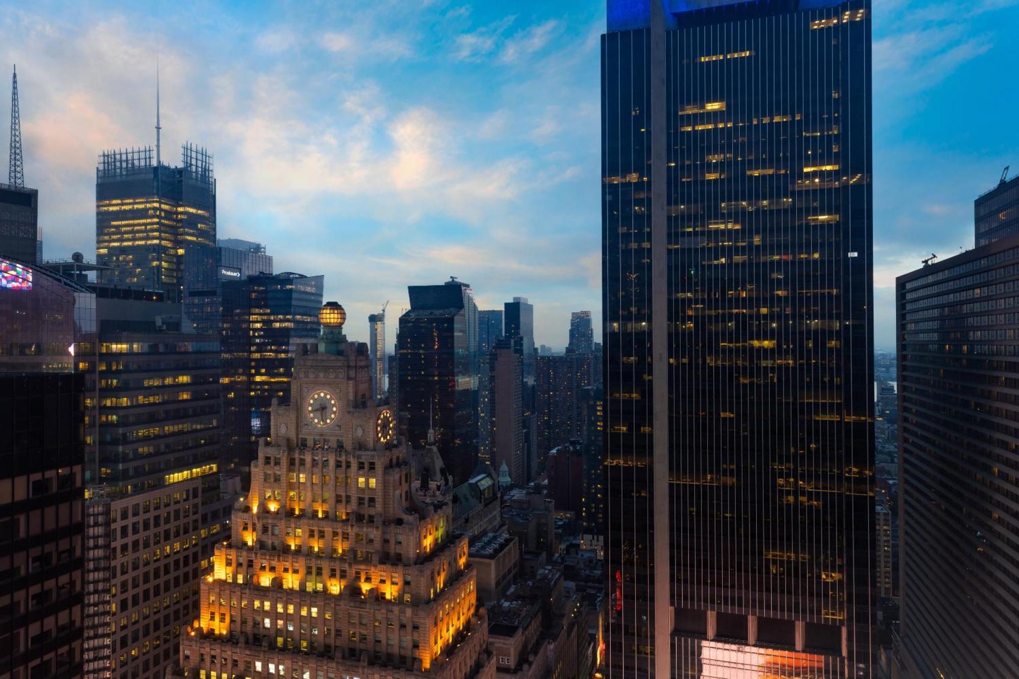 Hotel Millennium Broadway Times Square 4*