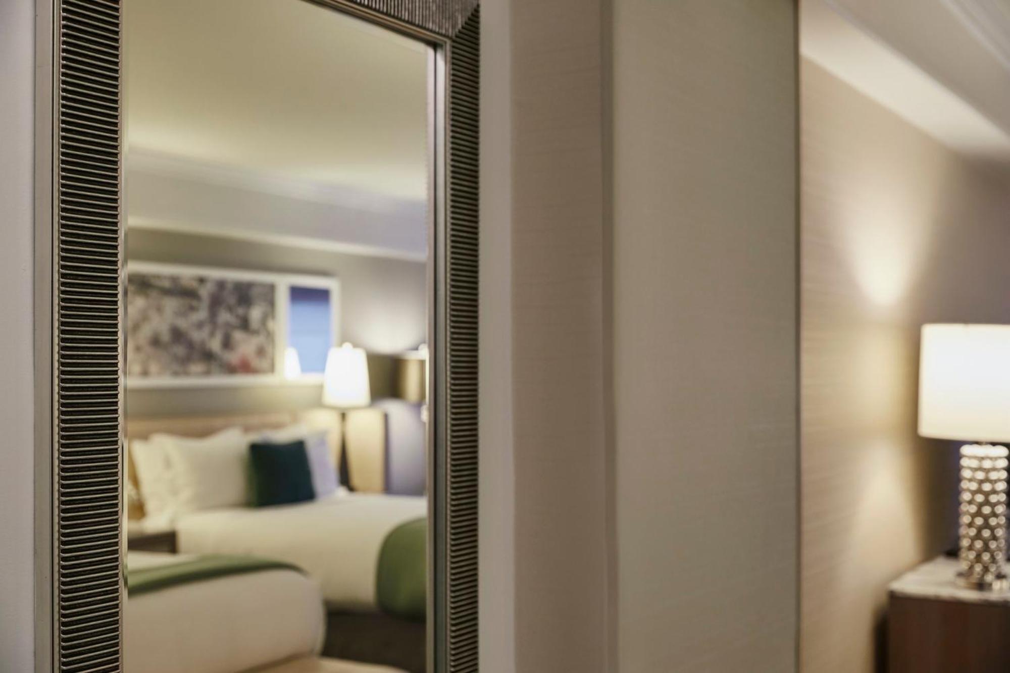 Hotel Loews Regency 5*