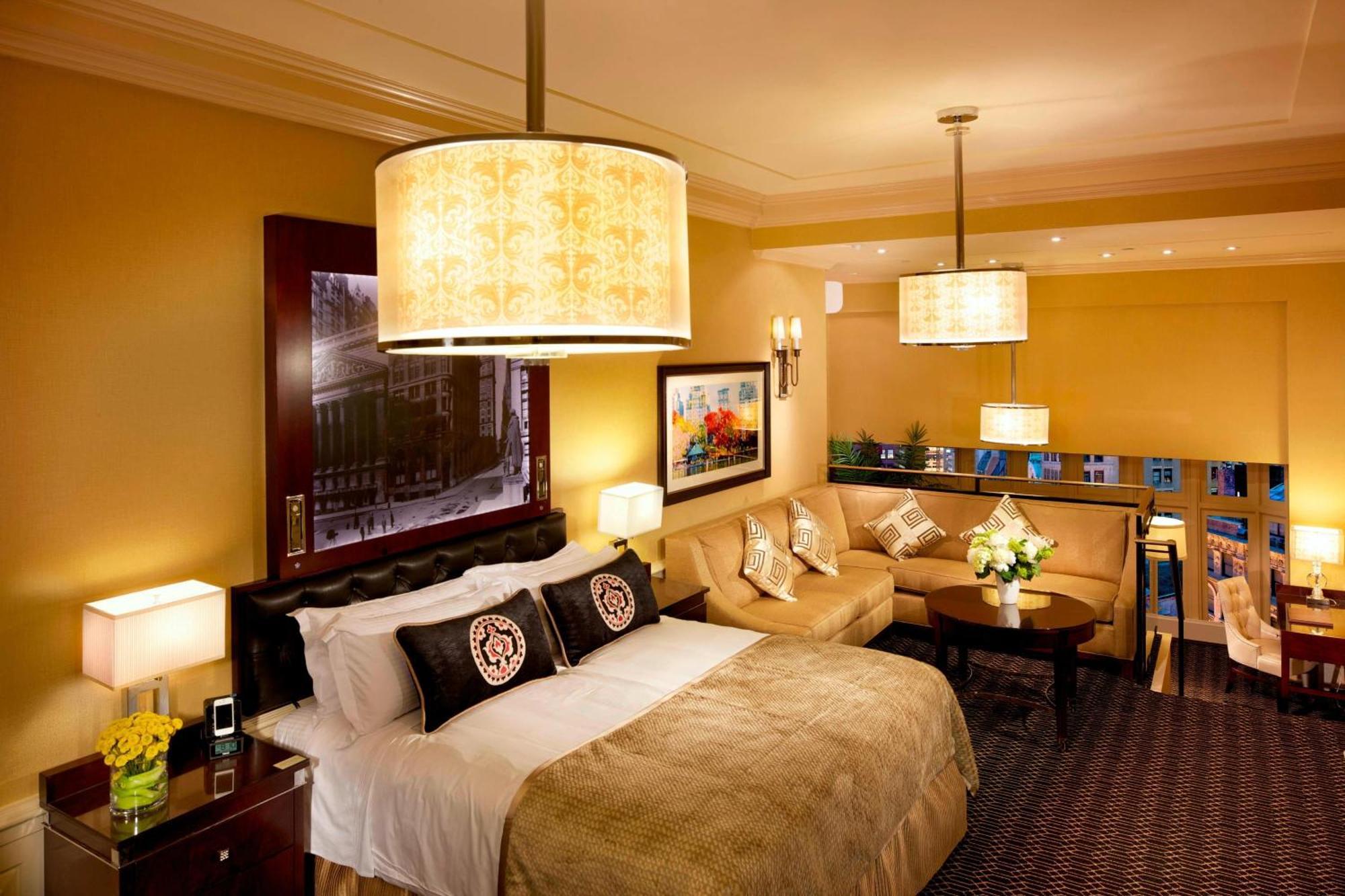 The Algonquin Times Square, Autograph Collection 4*