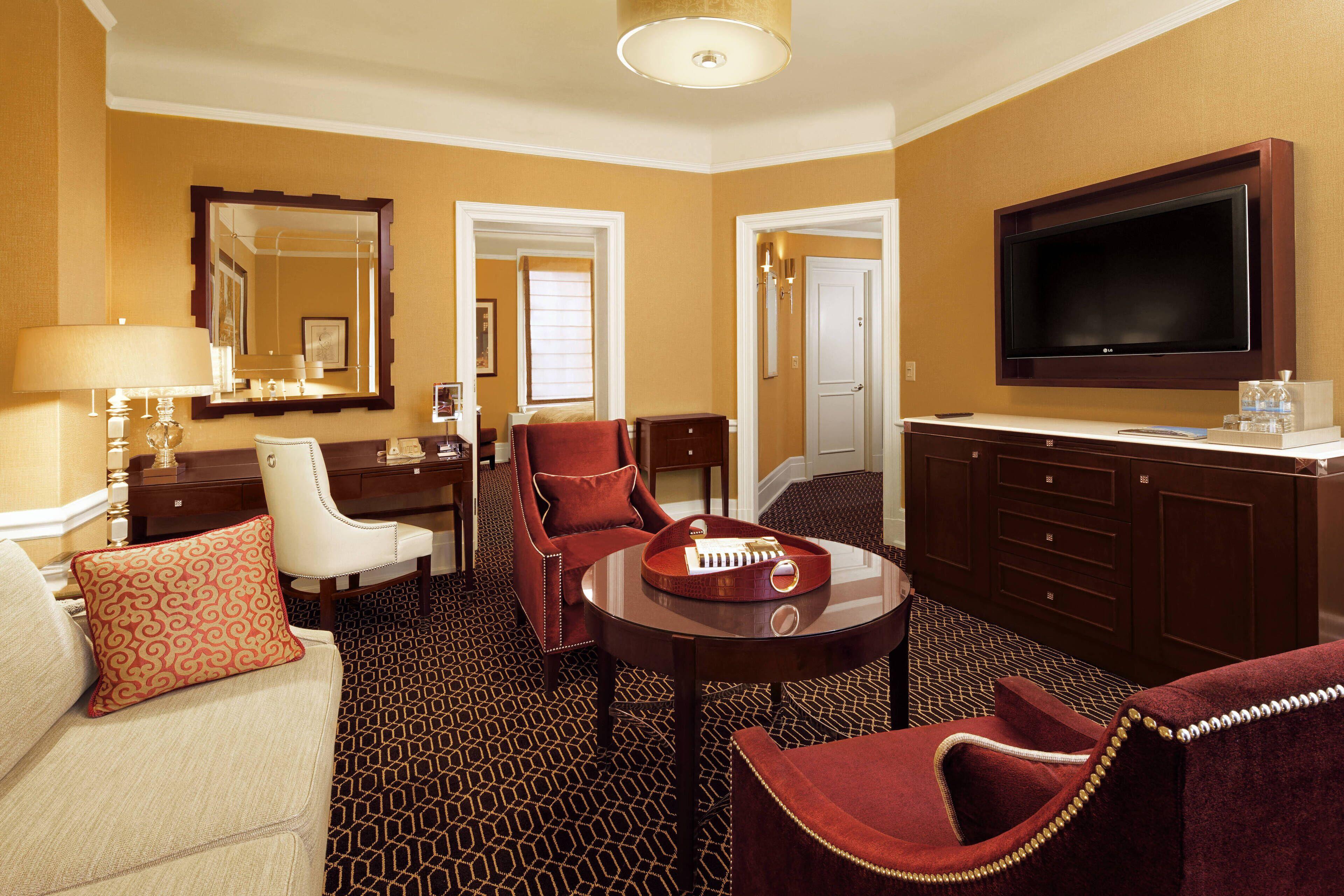 The Algonquin Times Square, Autograph Collection