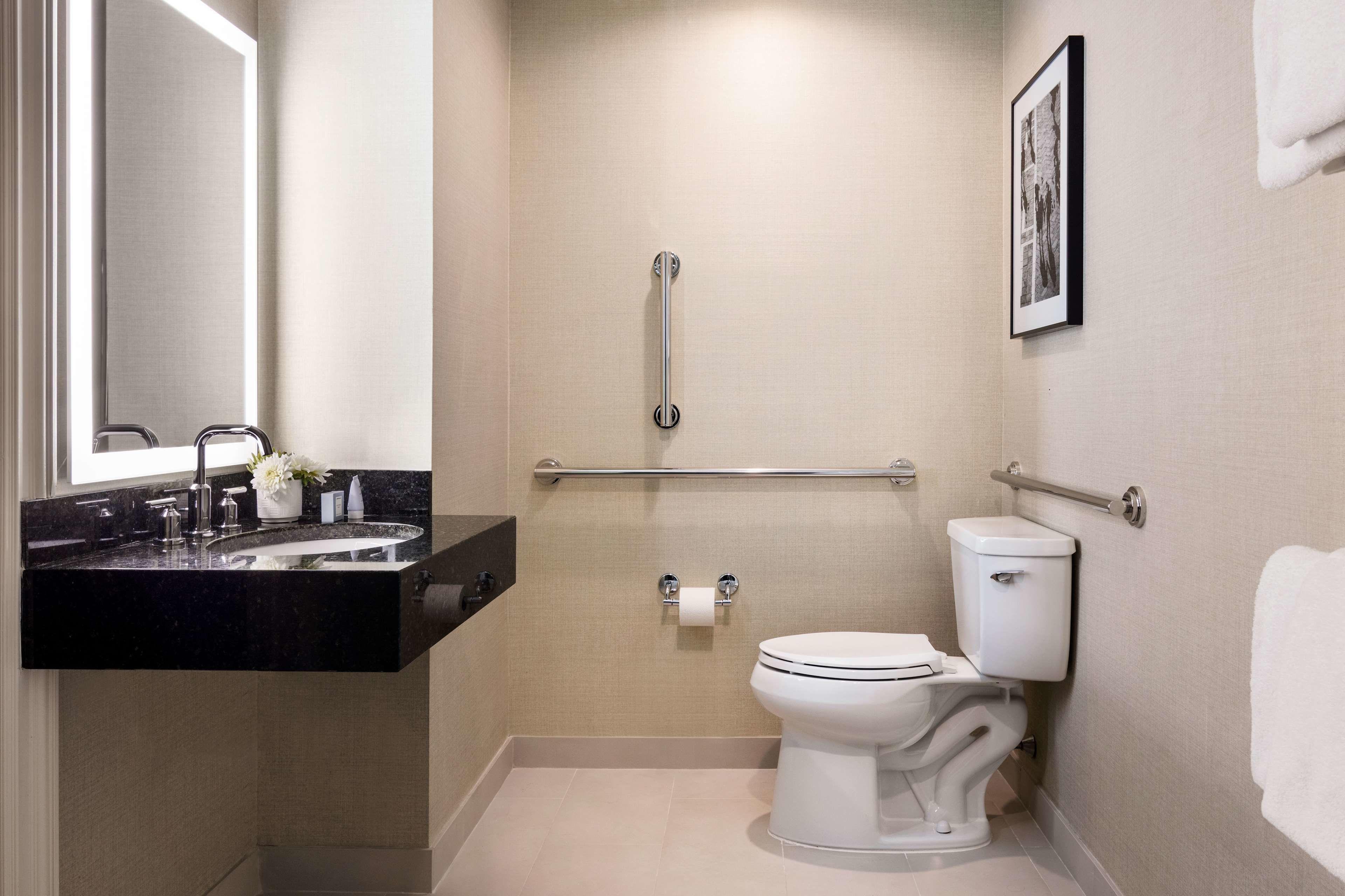 The Shelburne Sonesta 4*