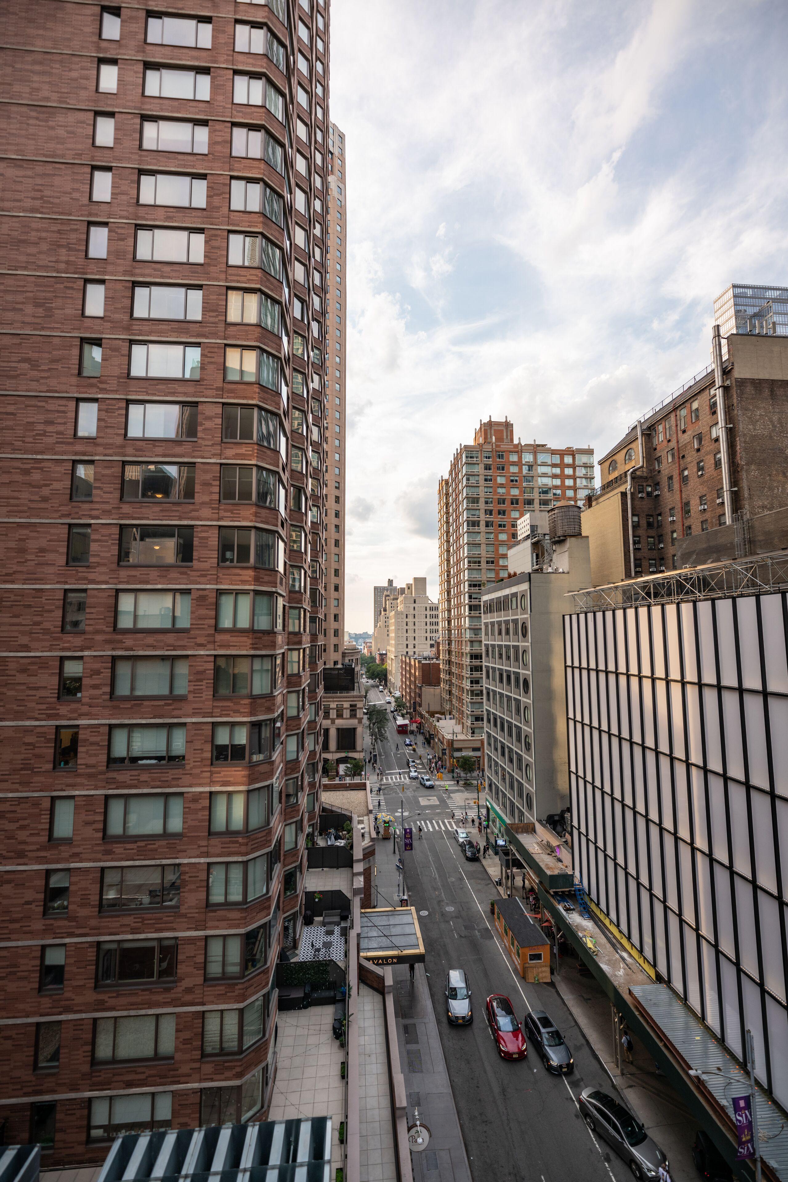 Square At Times Square Hotel