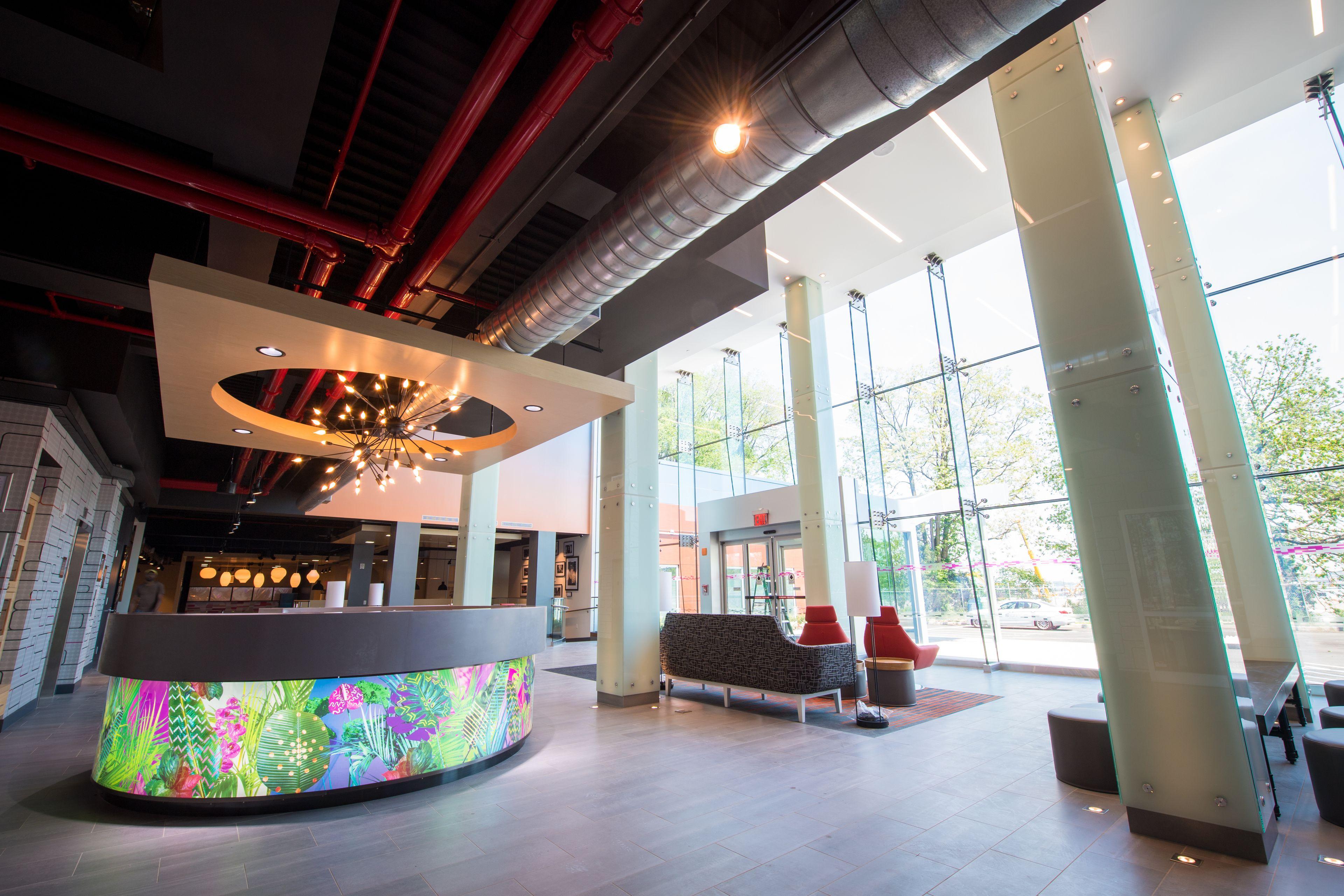 Aloft Laguardia Airport Hotel