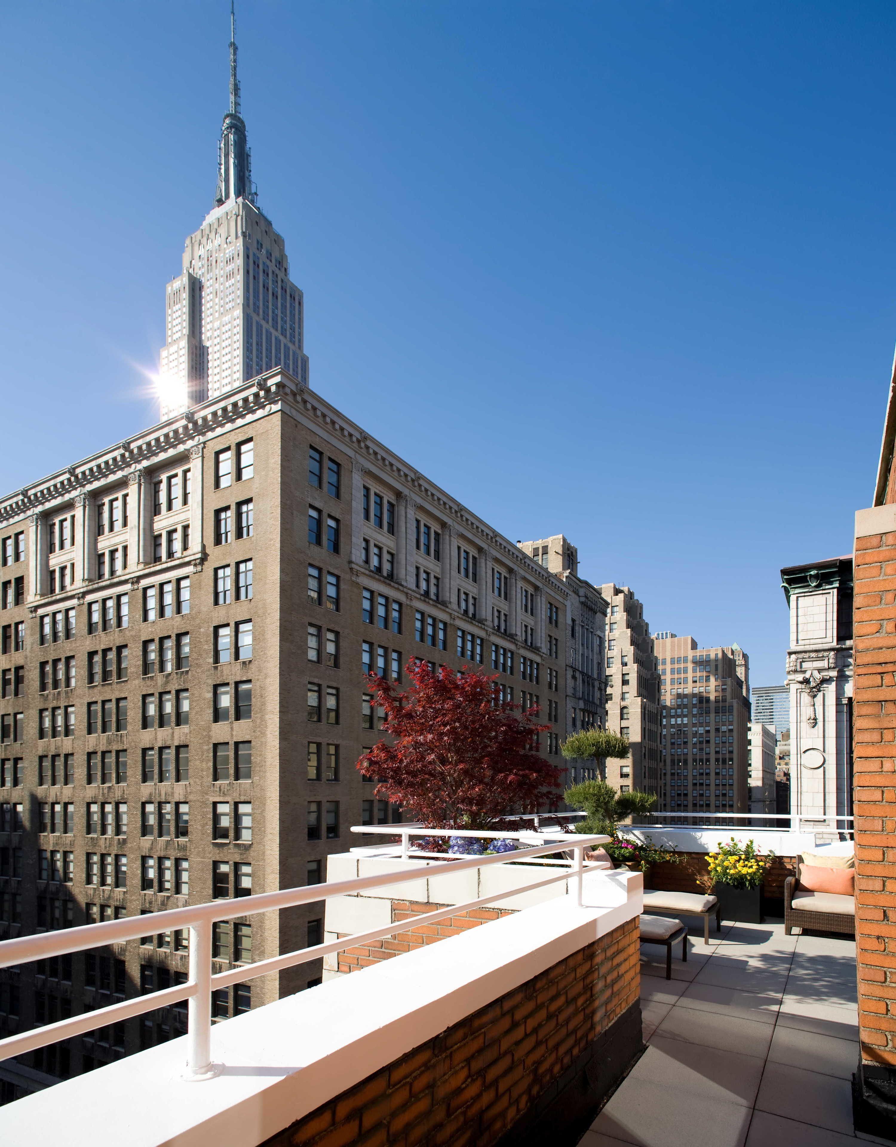 Aka Nomad Hotel 4*
