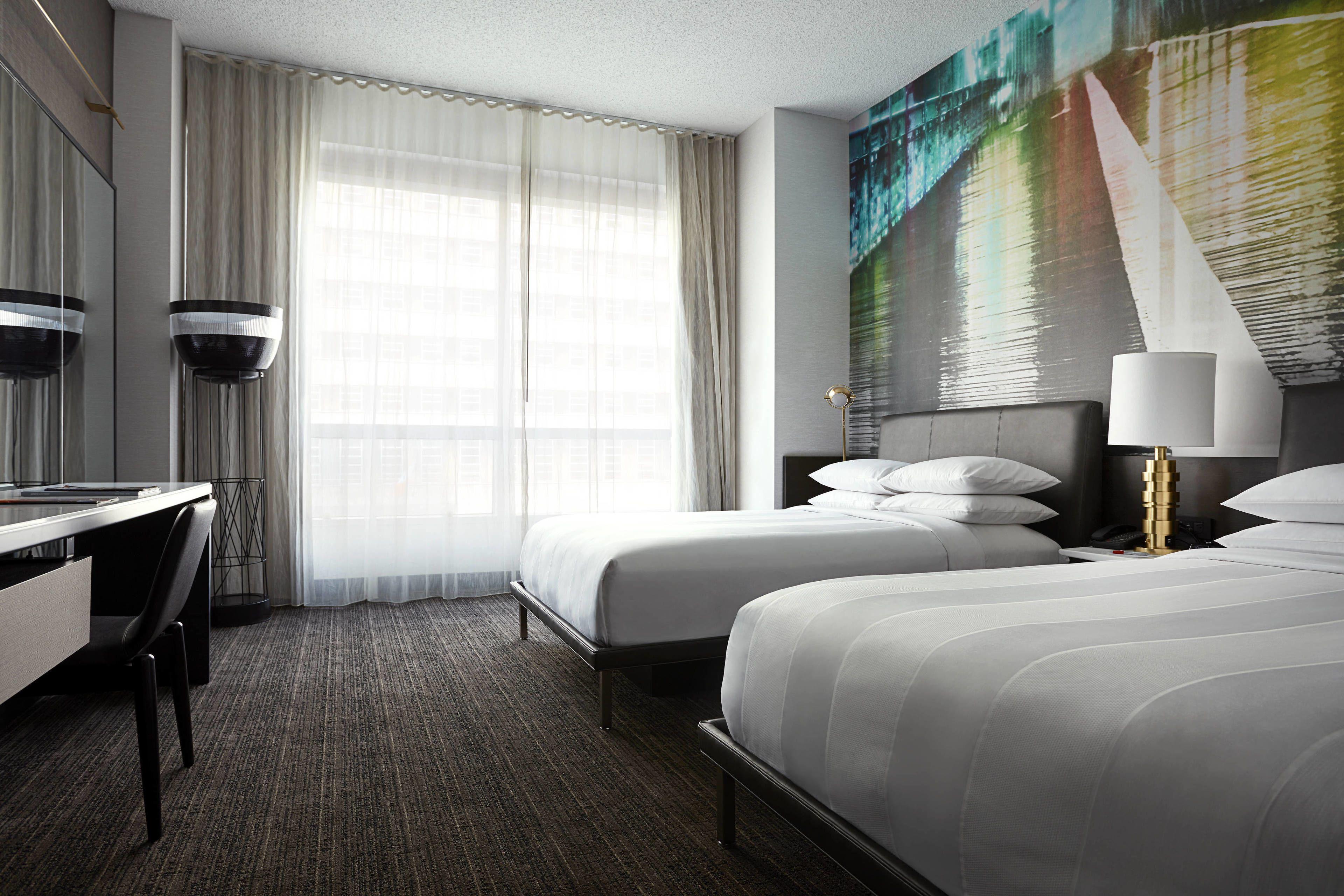 Hotel Marriott At The Brooklyn Bridge 4*