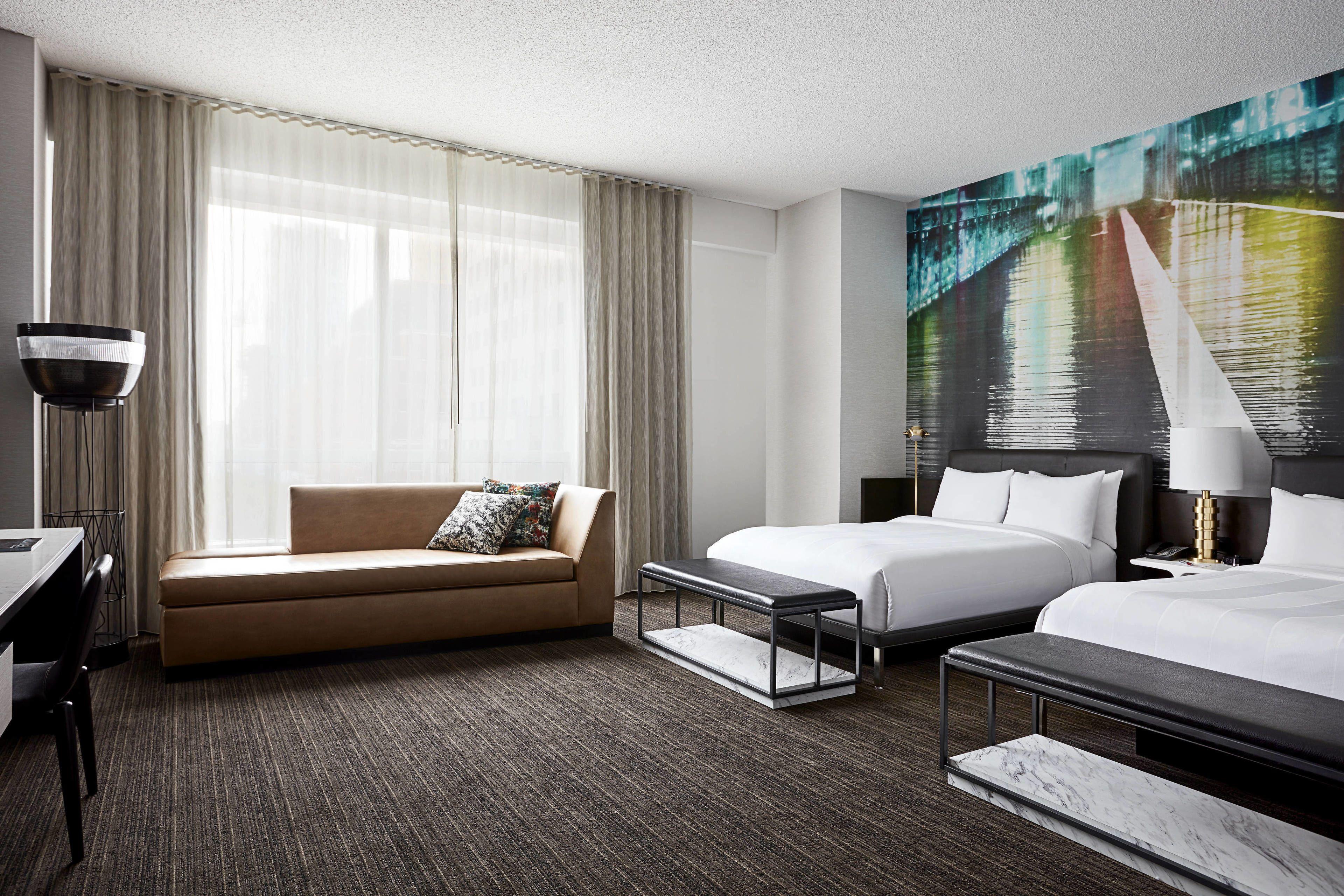 Hotel Marriott At The Brooklyn Bridge 4*