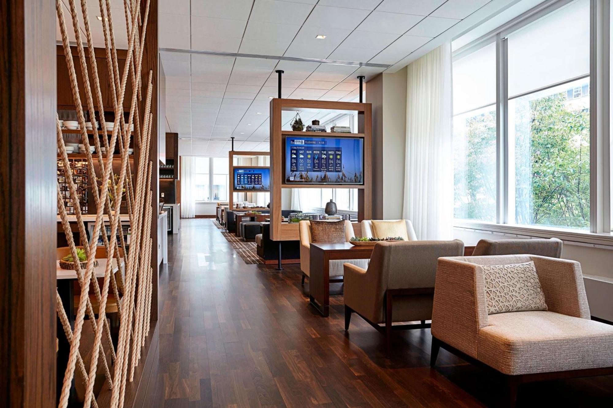 Marriott At The Brooklyn Bridge