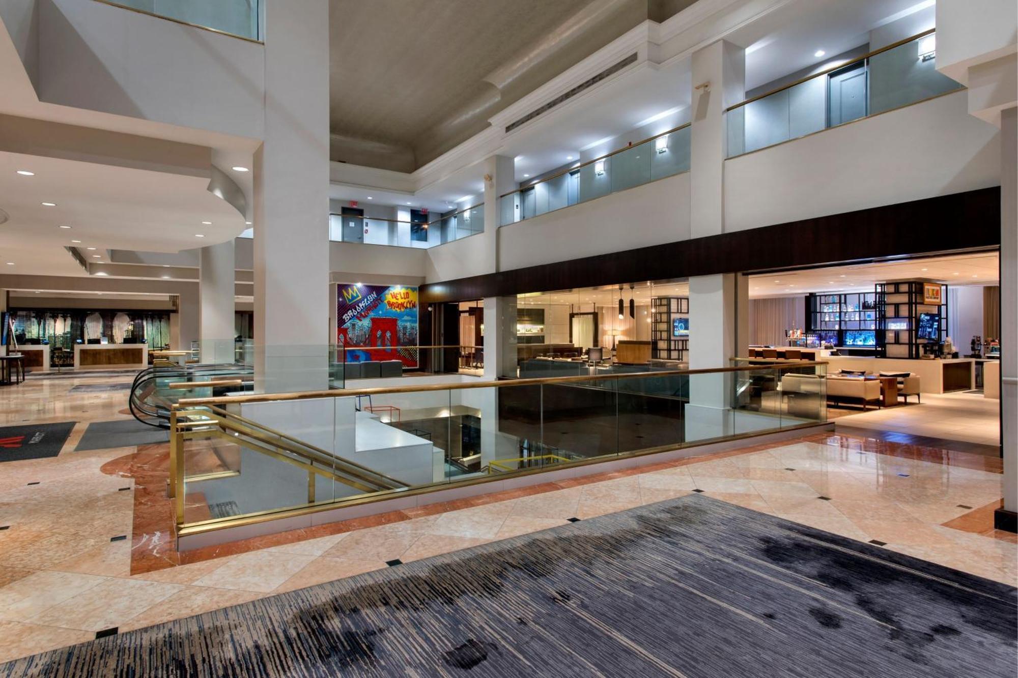 Hotel Marriott At The Brooklyn Bridge