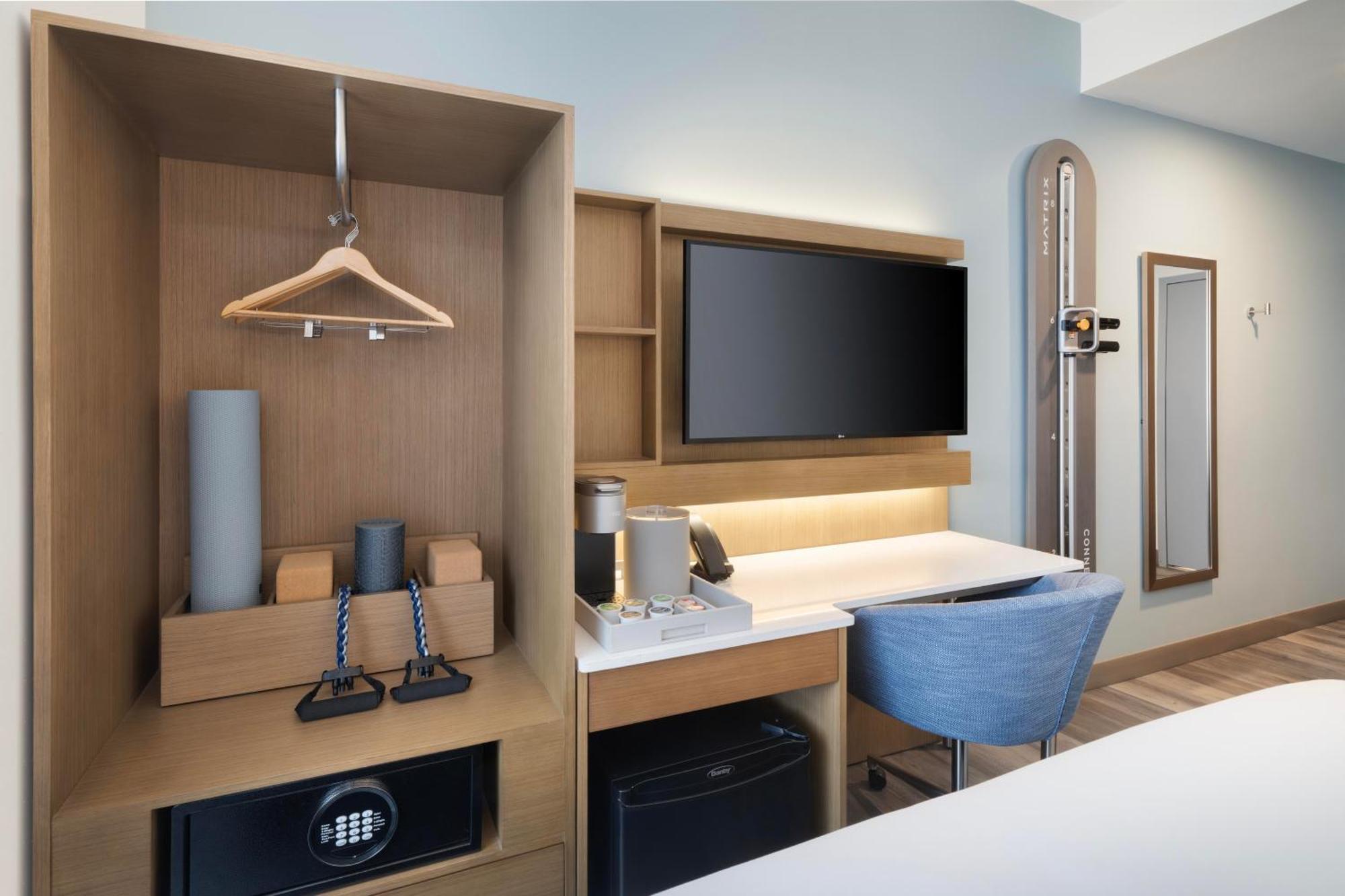 Even Long Island - By Ihg 3*