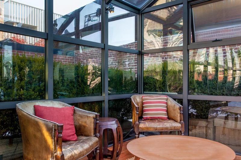 Roedonis Soho Apartment *