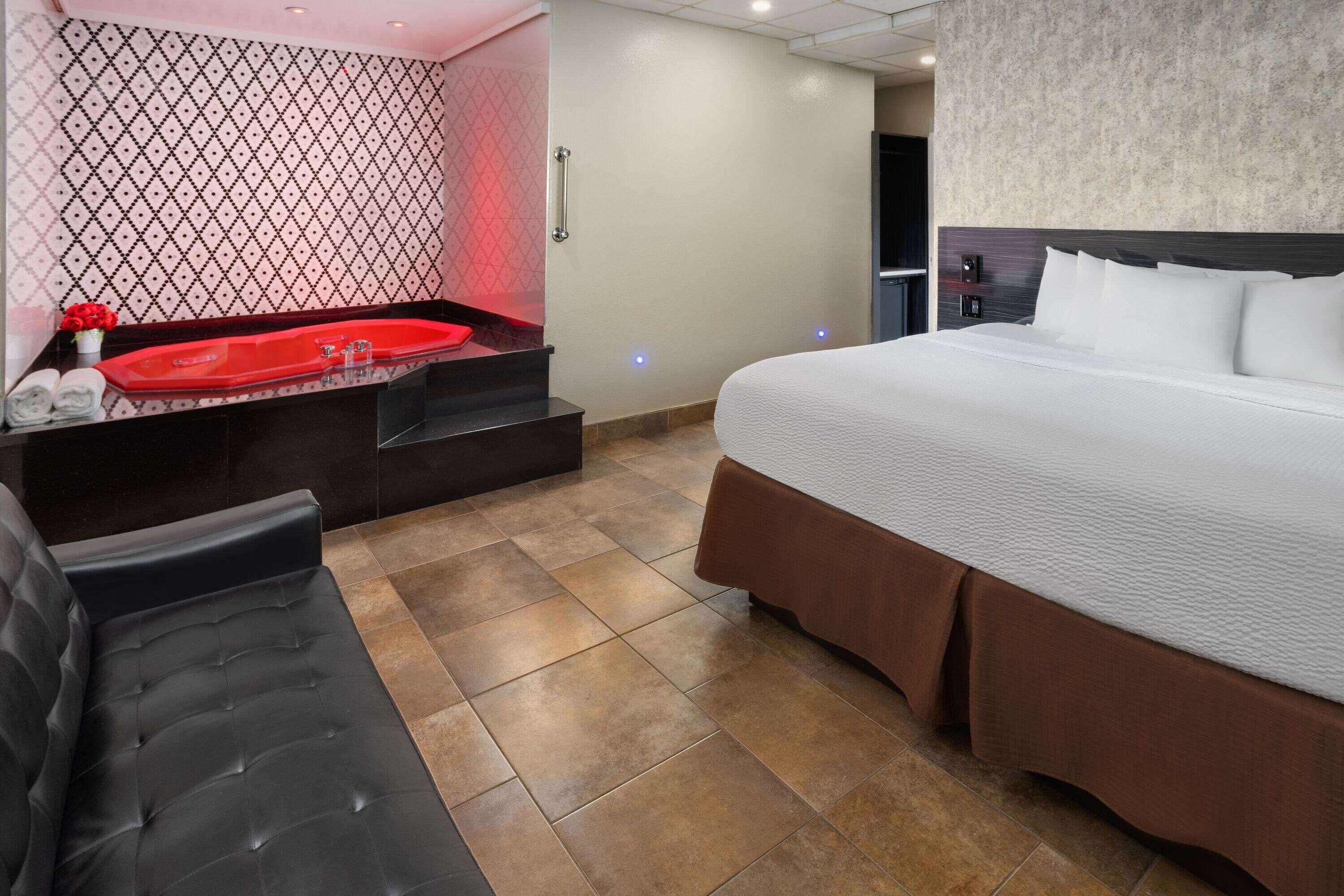 Hotel Ramada By Wyndham Bronx 3*