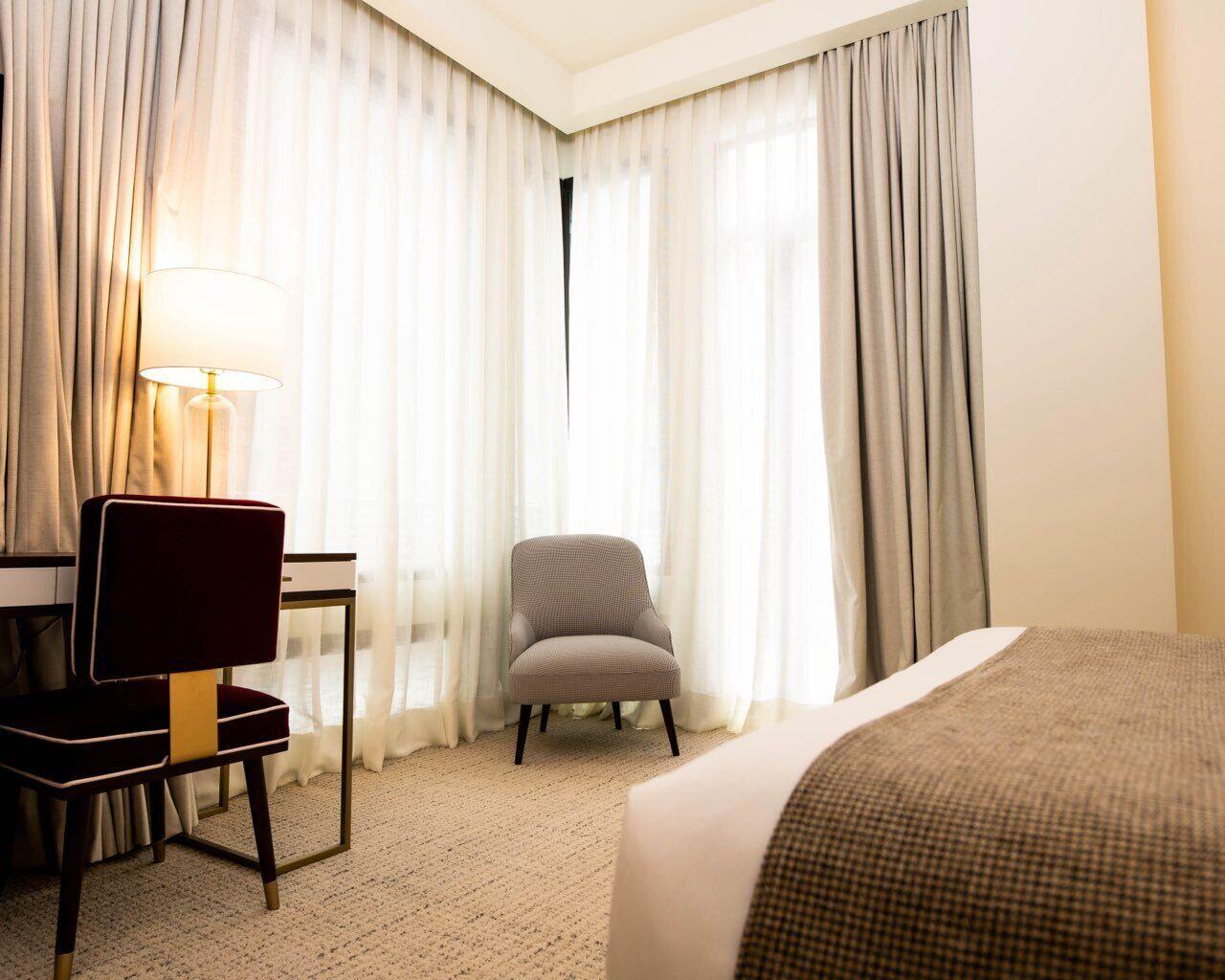 The Chemists Club 4*