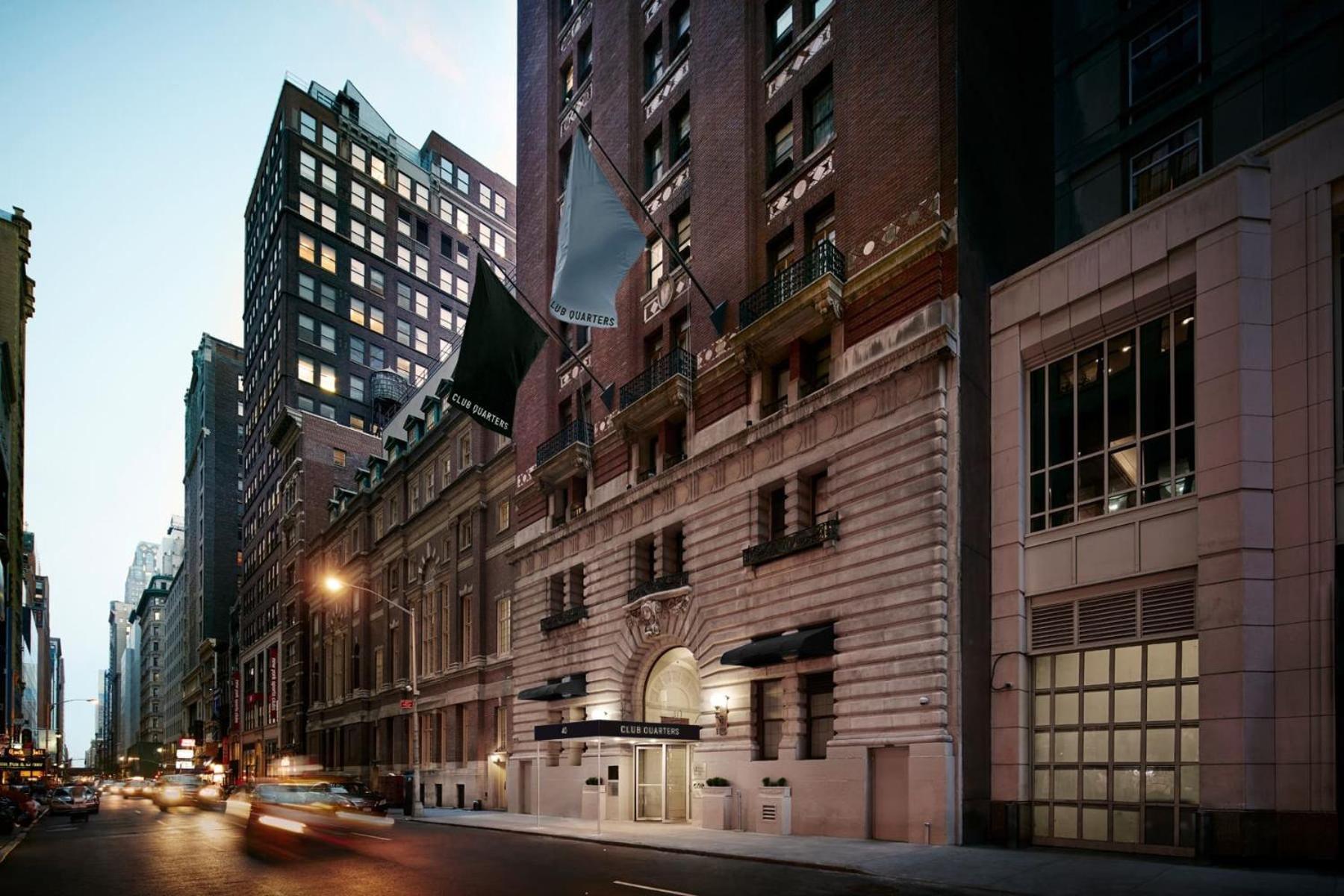 Hotel Newly Renovated At Club Quarters Times Square, 4*