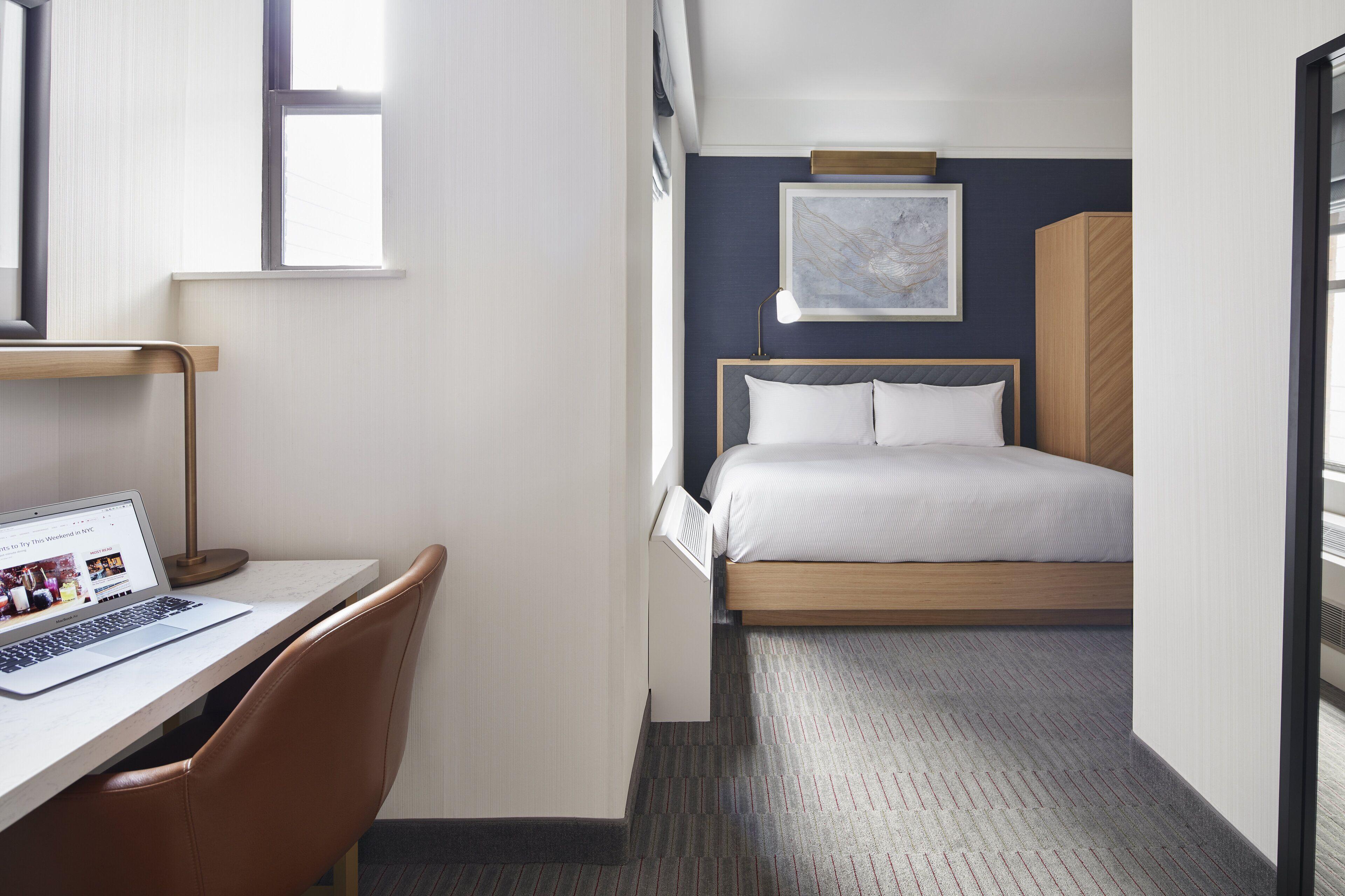 Newly Renovated At Club Quarters Times Square, Hotel New York