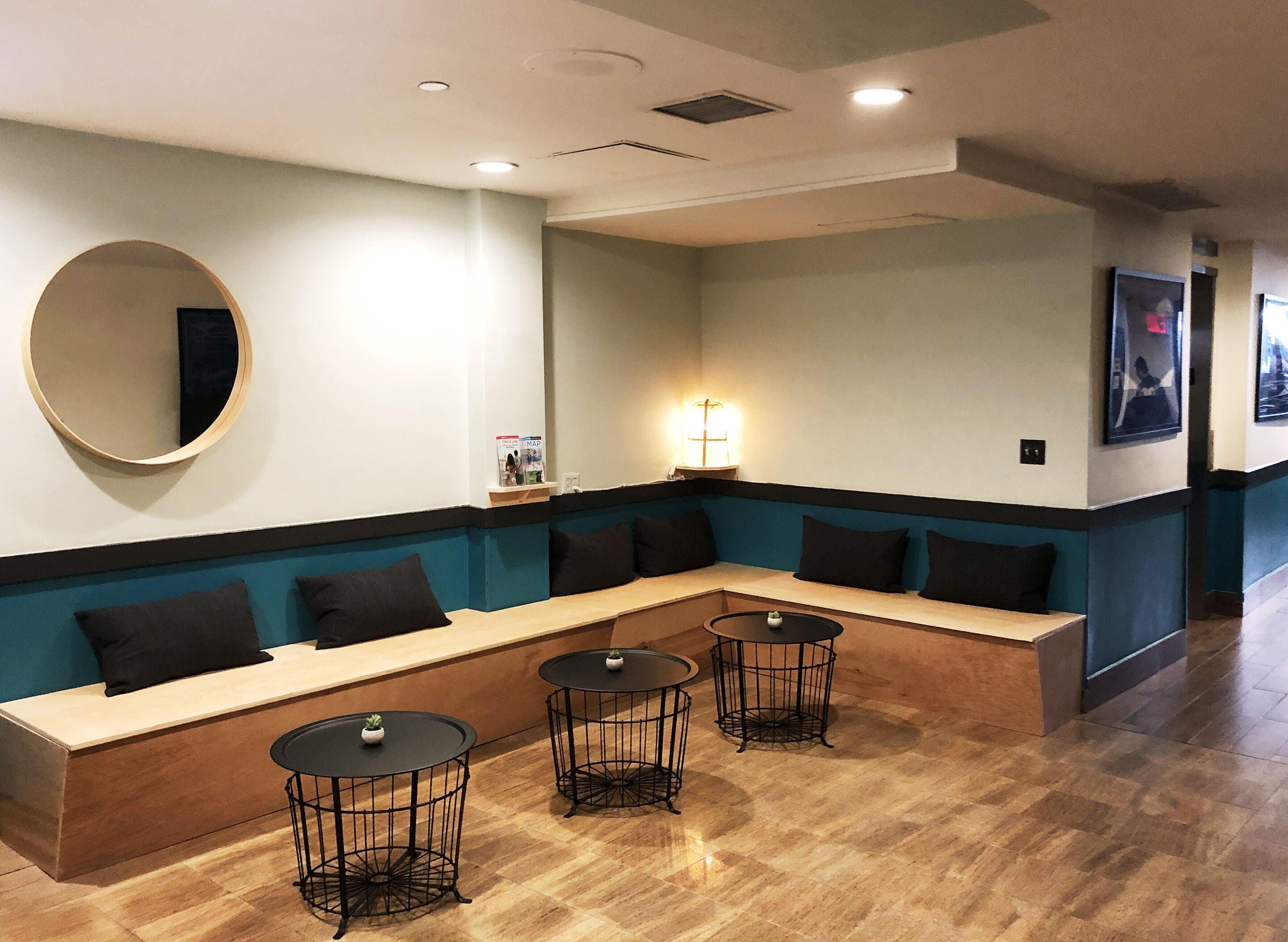 Hudson River Hotel 3*