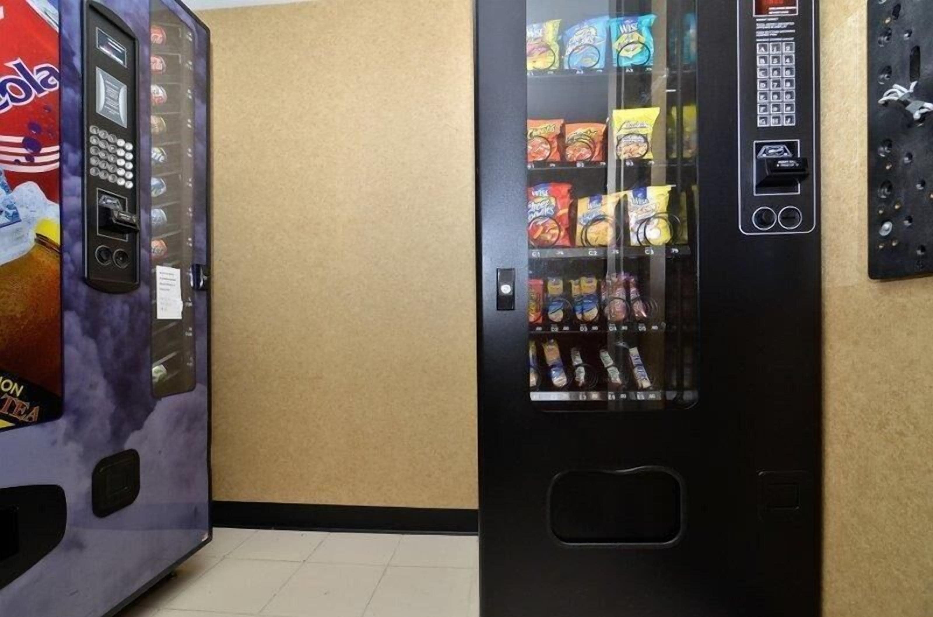 Western Queens Court Hotel New York