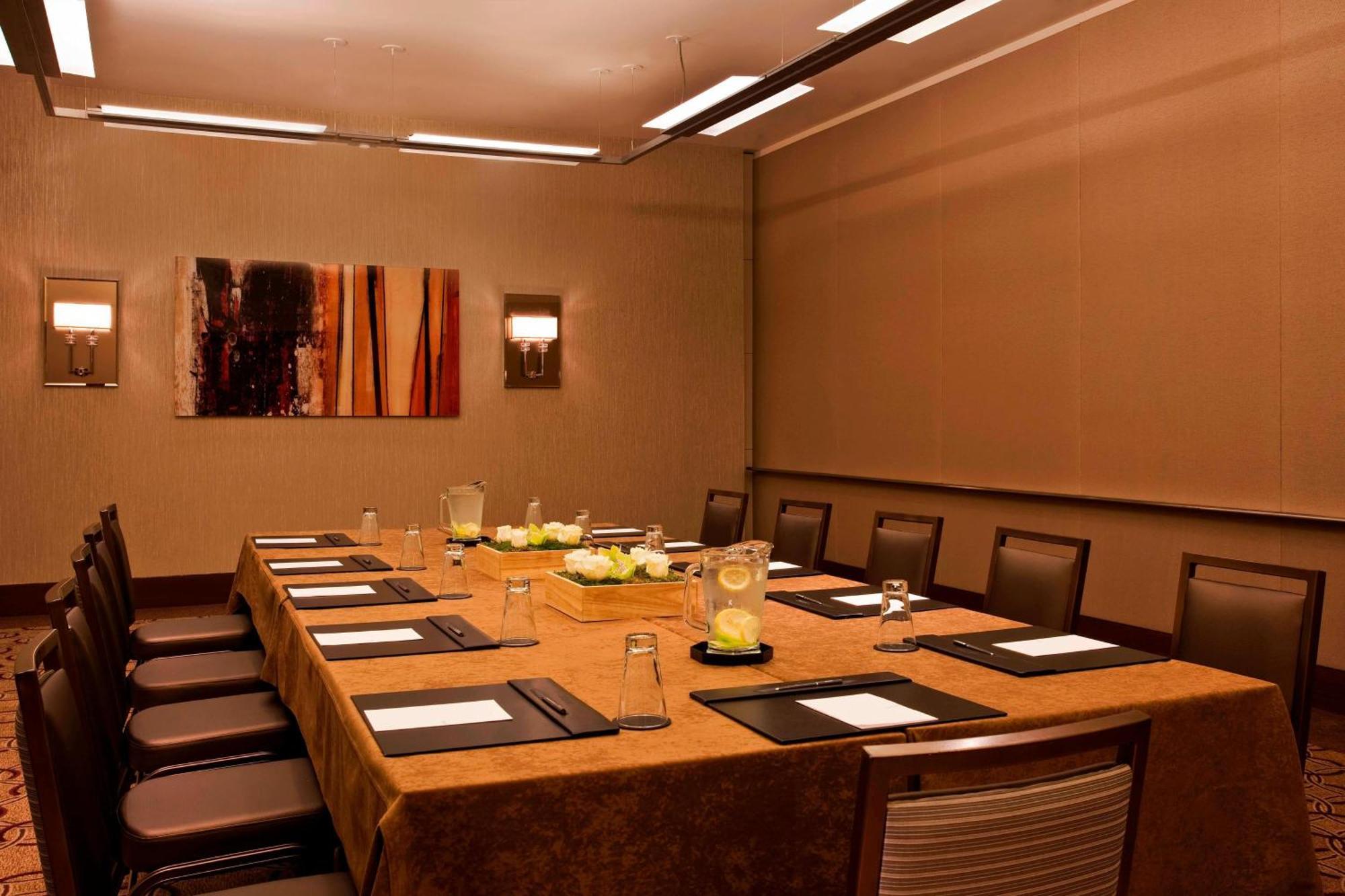 The Westin At Times Square Hotel 5*