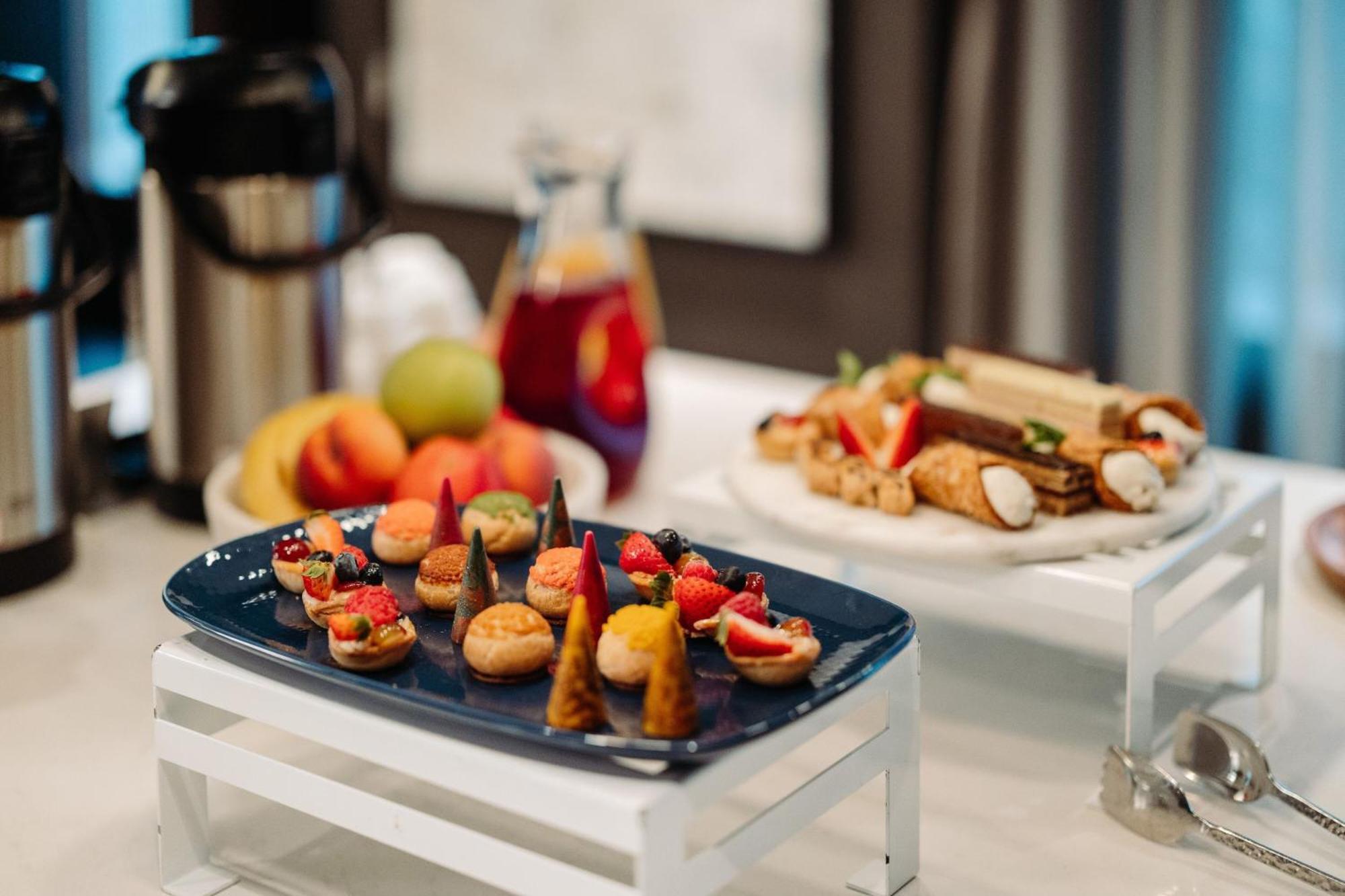 The Westin At Times Square Hotel 5*