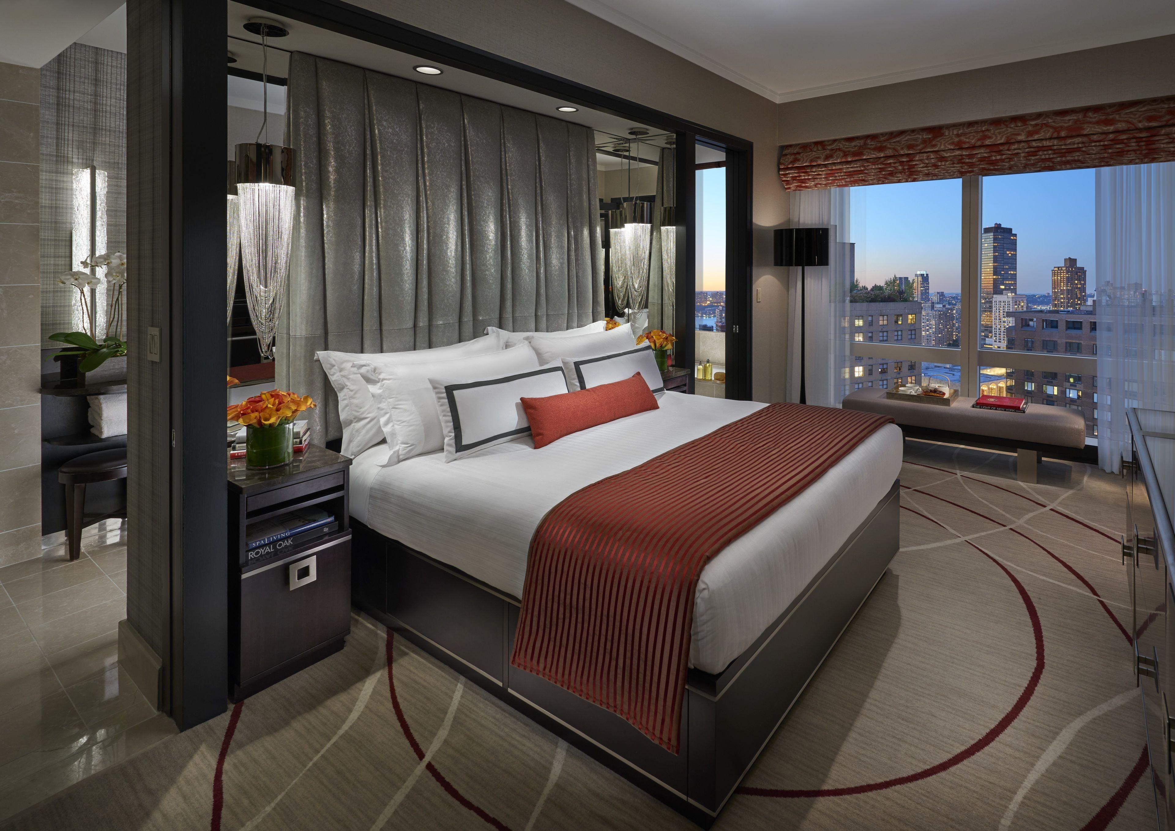 Mandarin Oriental, Hotel
