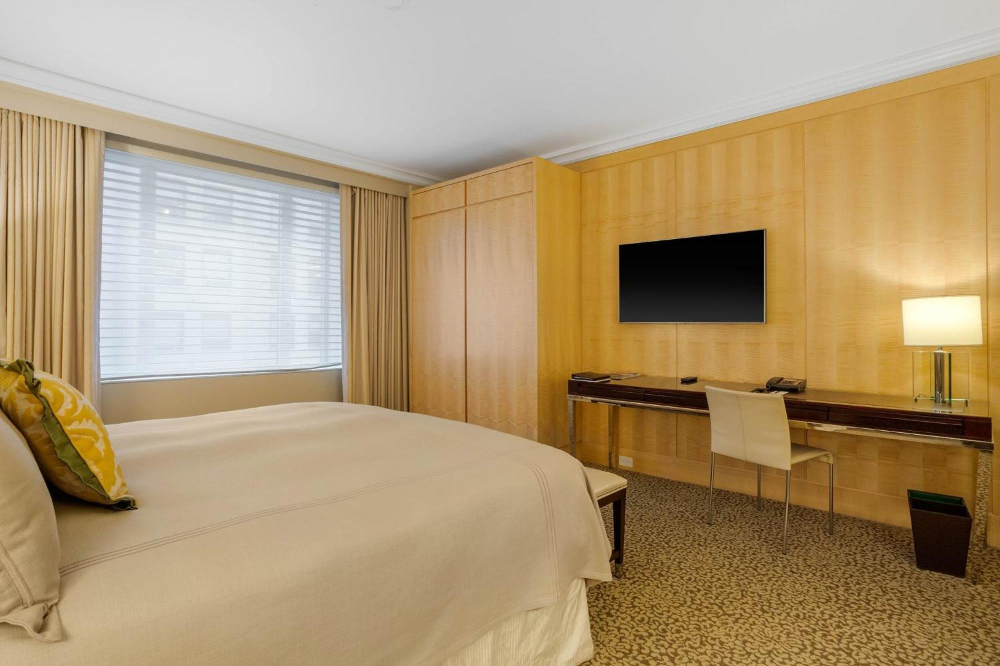 Hotel Omni Berkshire Place New York