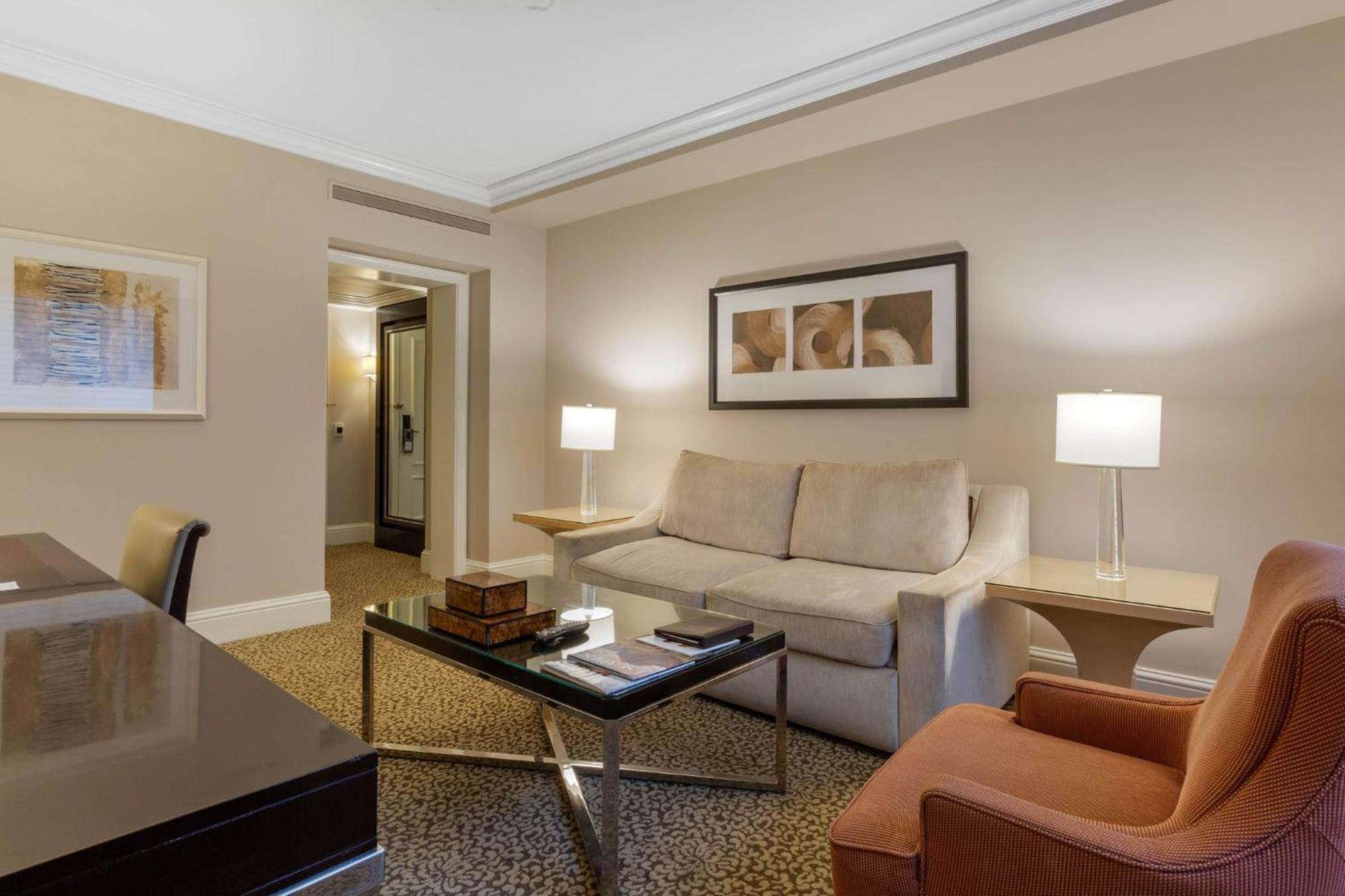 Hotel Omni Berkshire Place New York