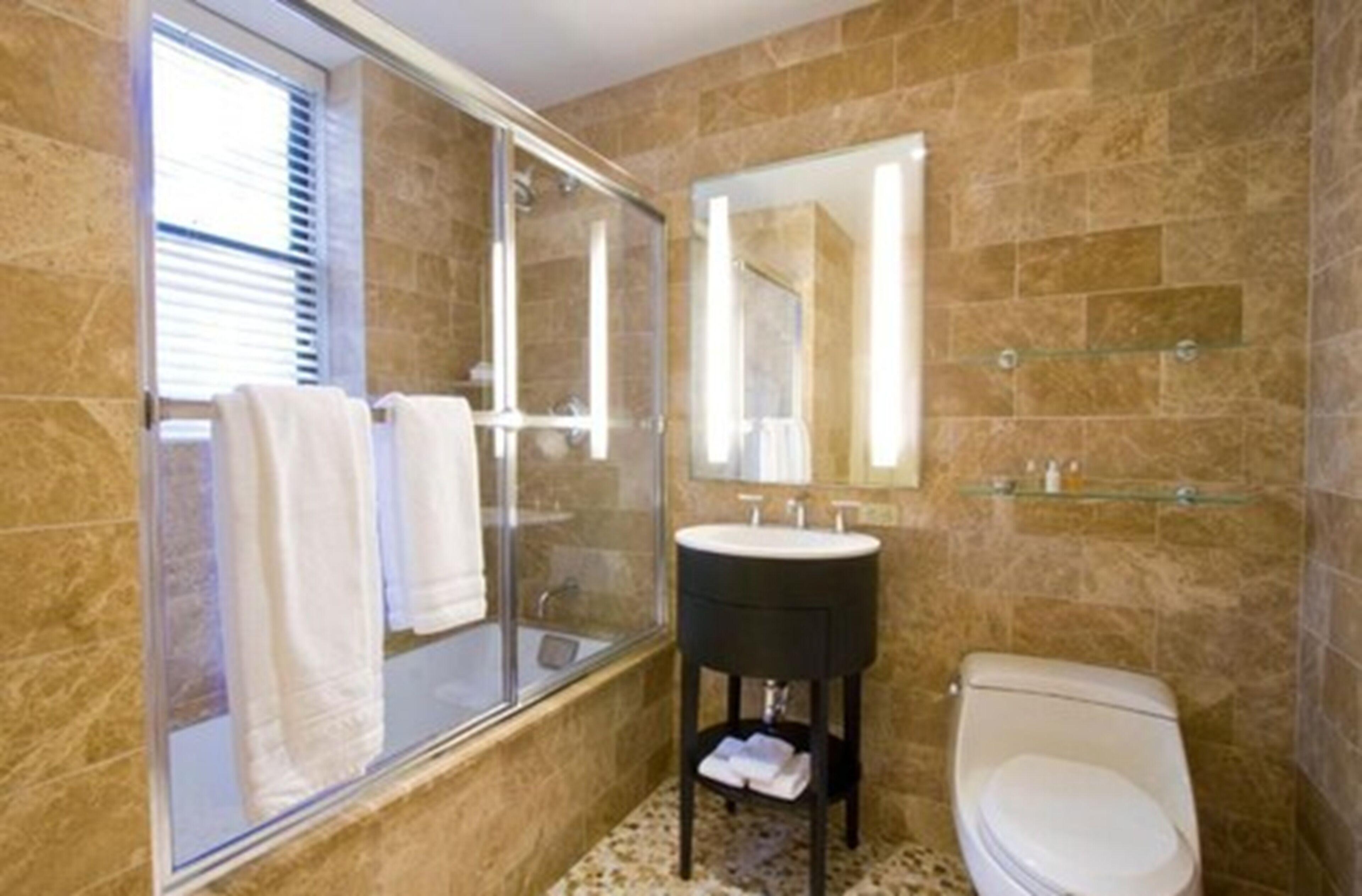 Aparthotel Aka Park 4*