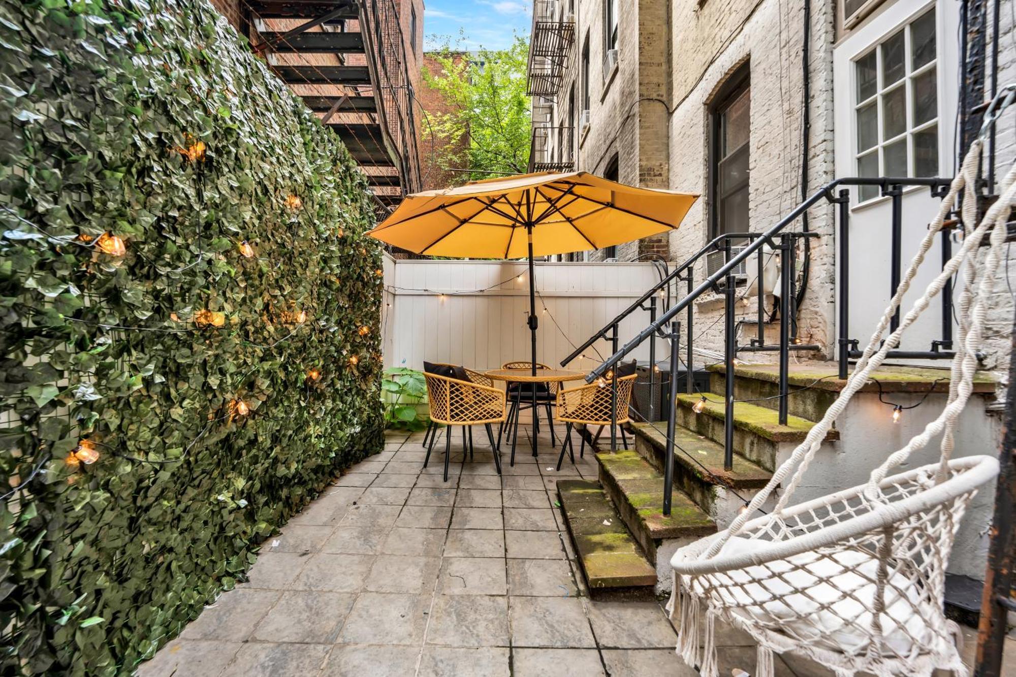 Modern 2br With Private Garden - In Gramercy Park Apartment