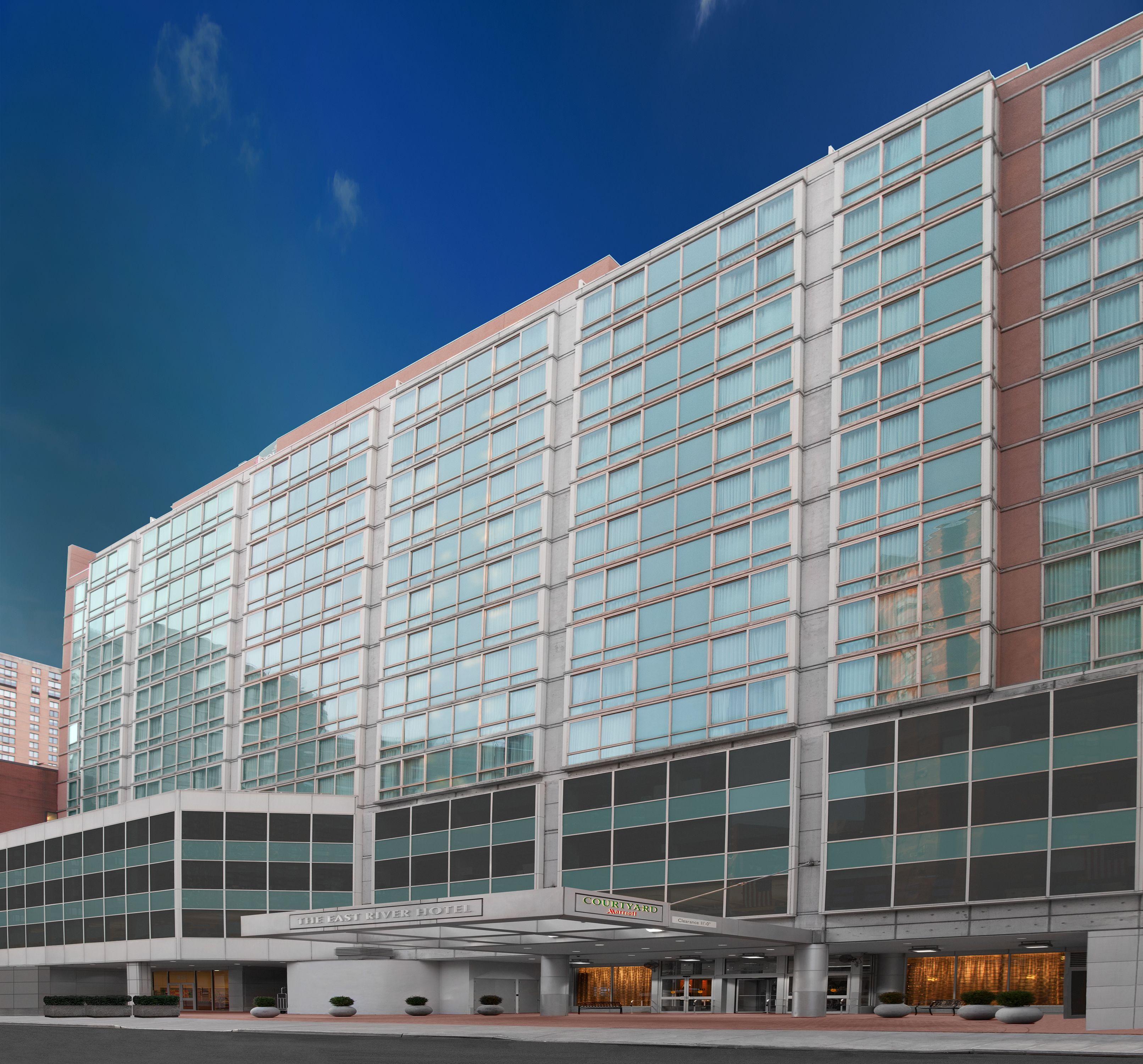 Hotel Courtyard Manhattan/upper East Side 3*