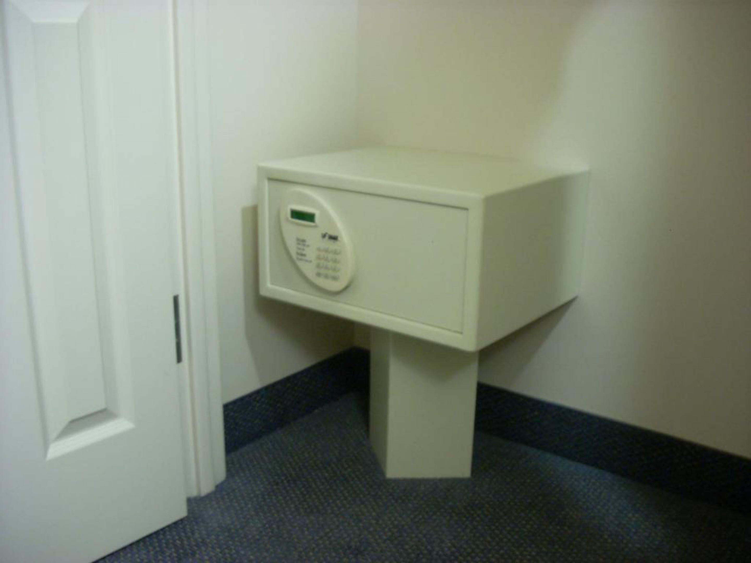 Marco Laguardia & Hotel