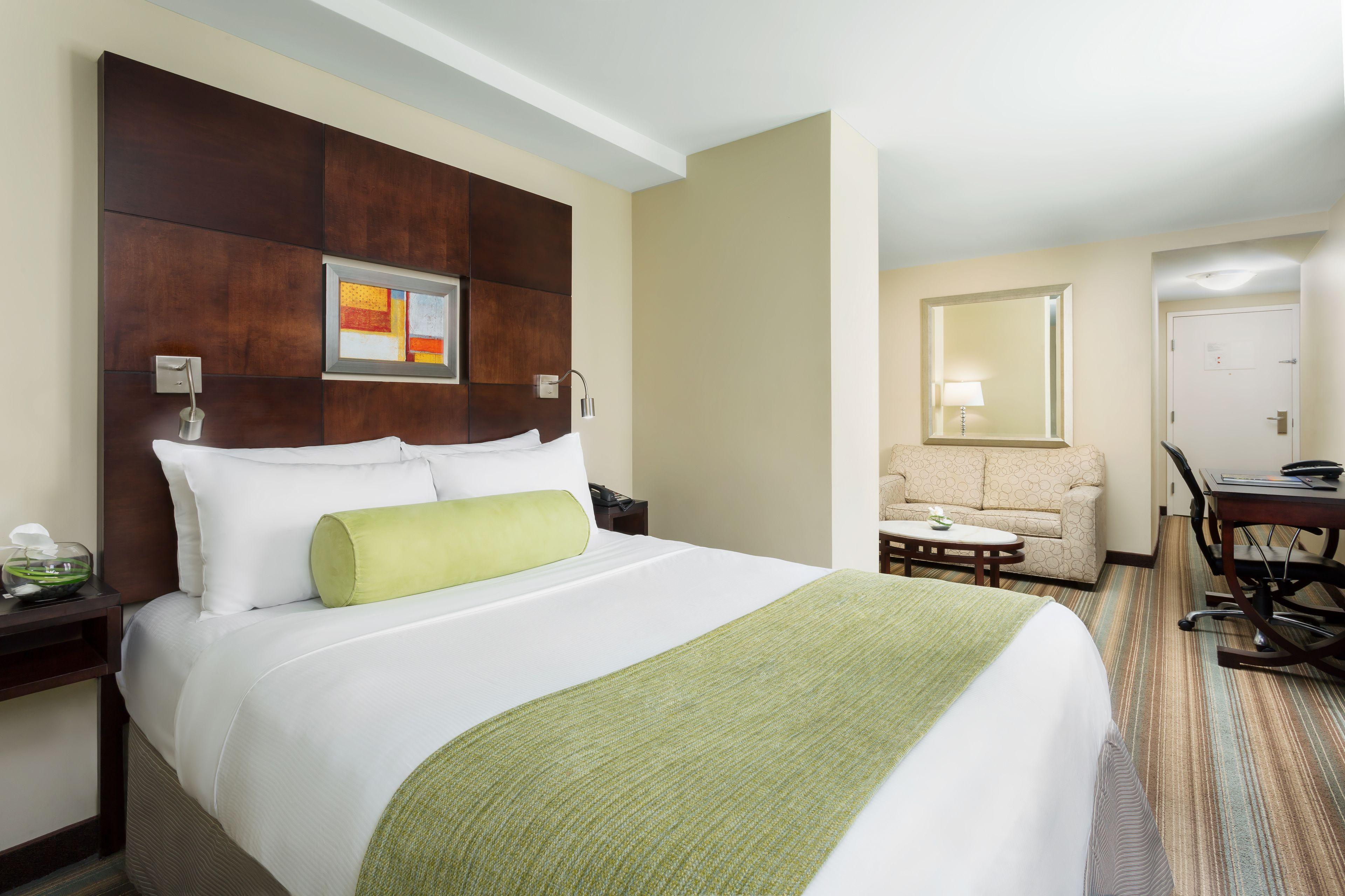 Aura Times Square 4* New York