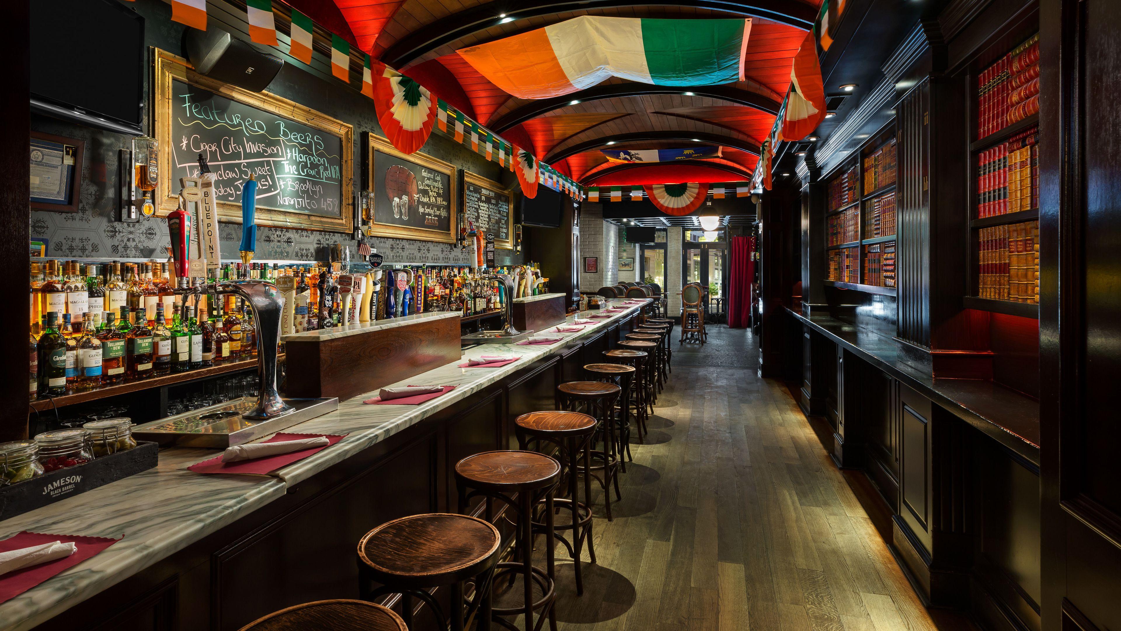 Aura Times Square Newly Renovated 4*