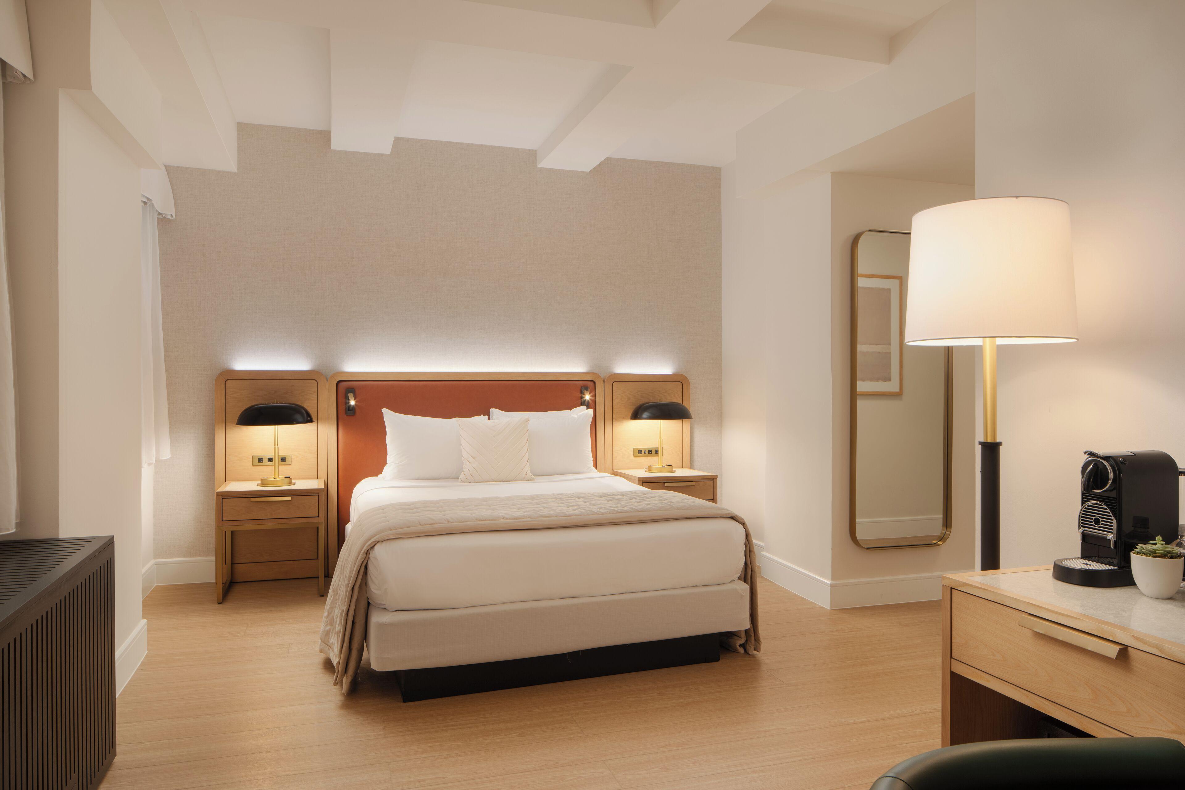 Aura Times Square New York