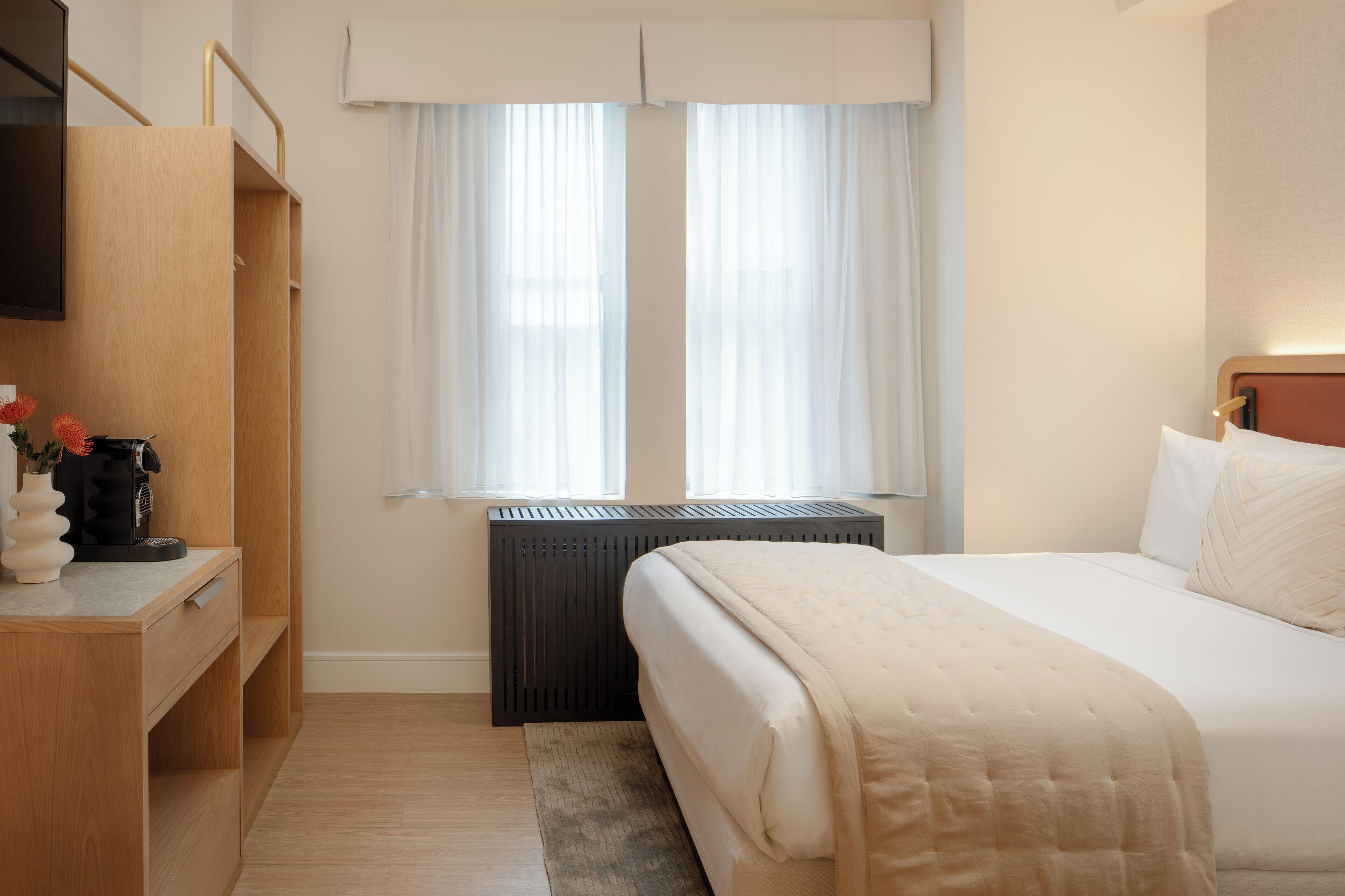 Hotel Aura Times Square New York