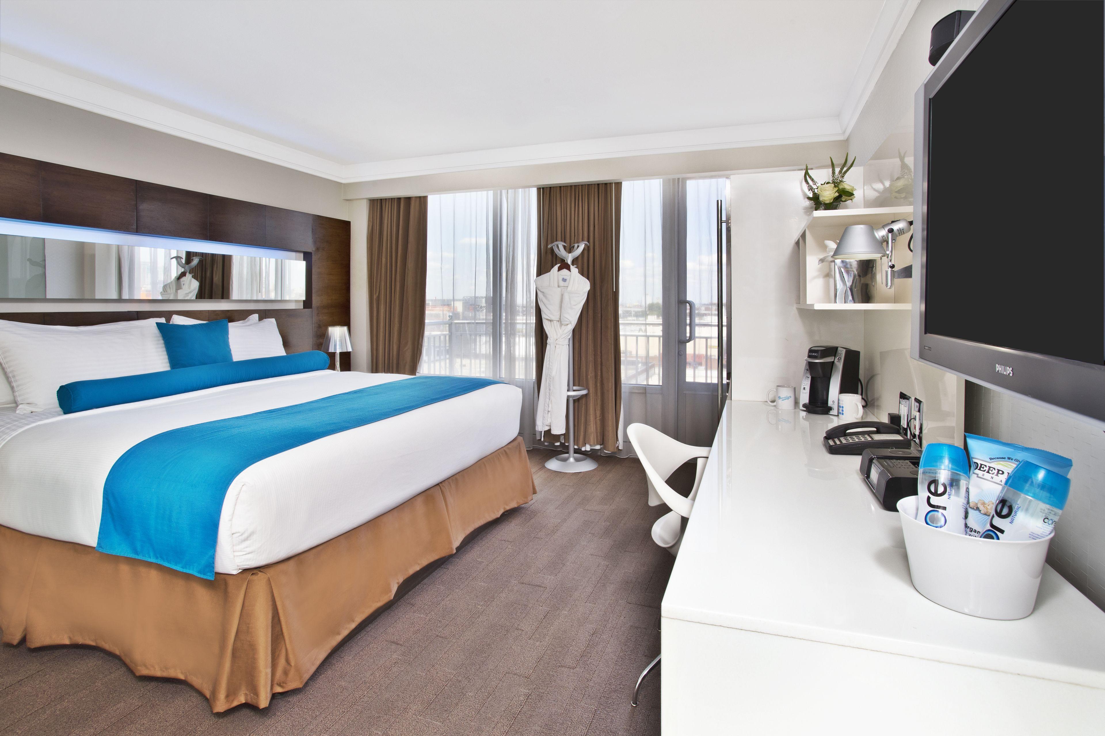 Le Bleu Hotel