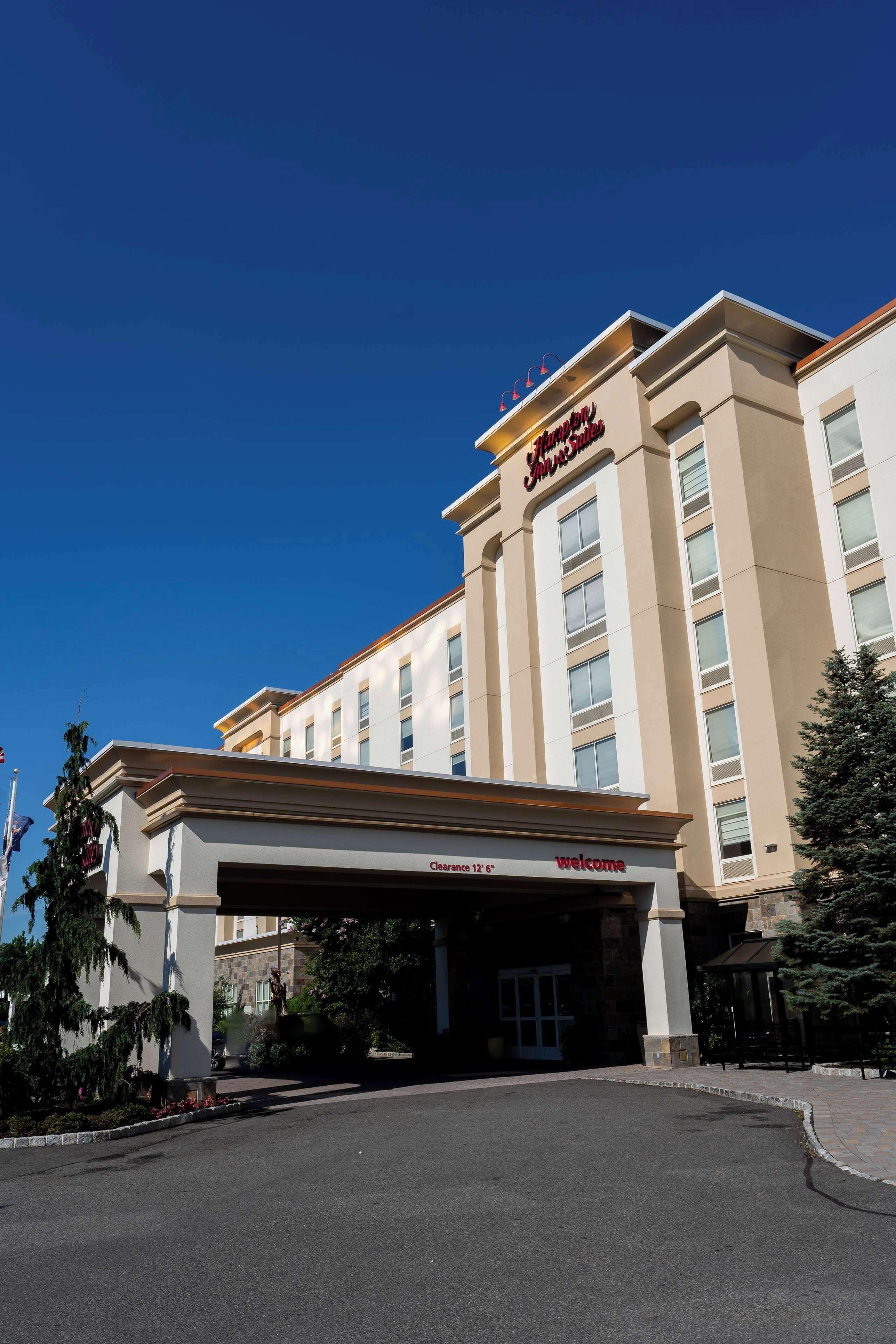 Hampton & Staten Island Hotel 3*